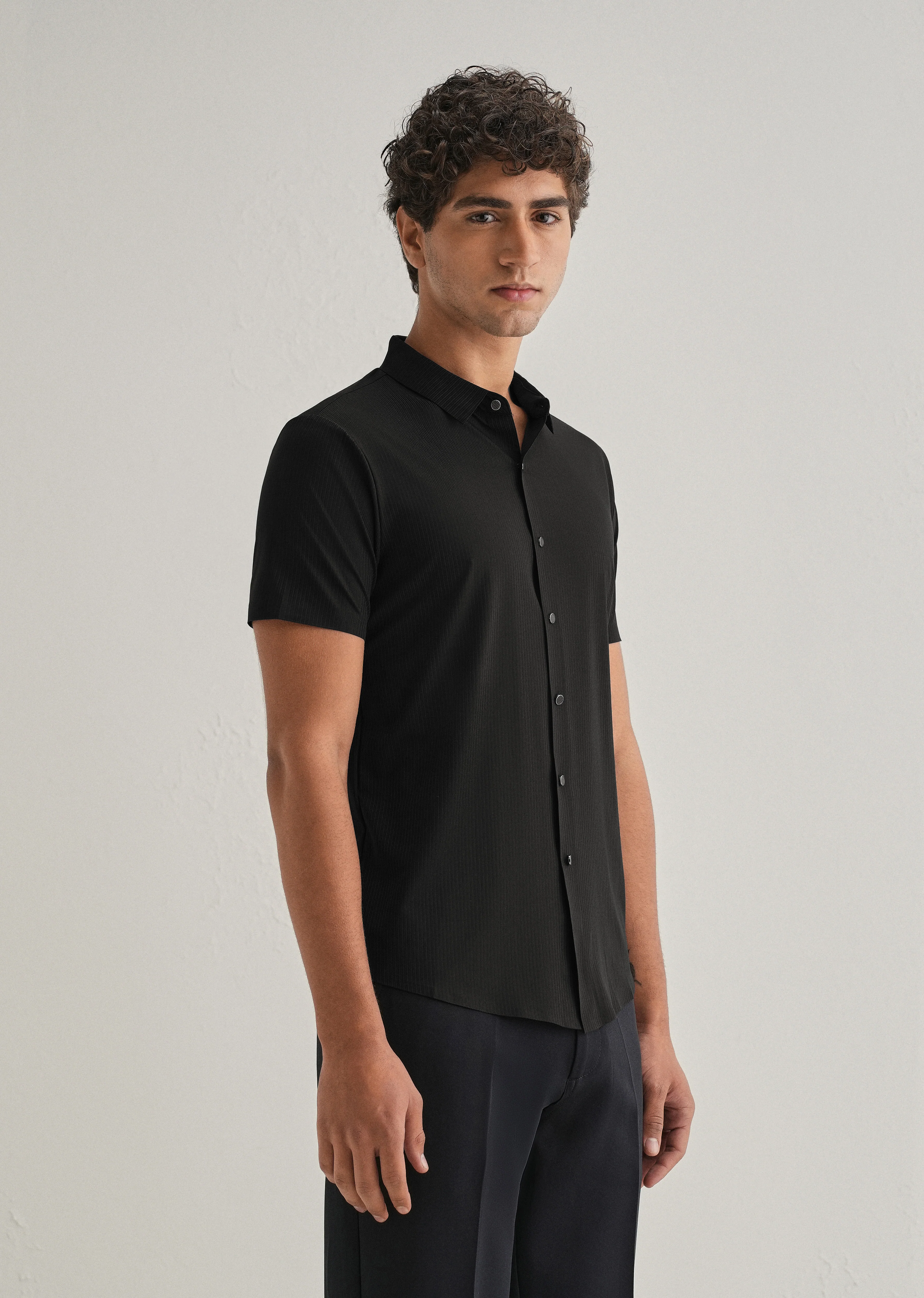 Black Stripe Seamless Shirt - Image 4