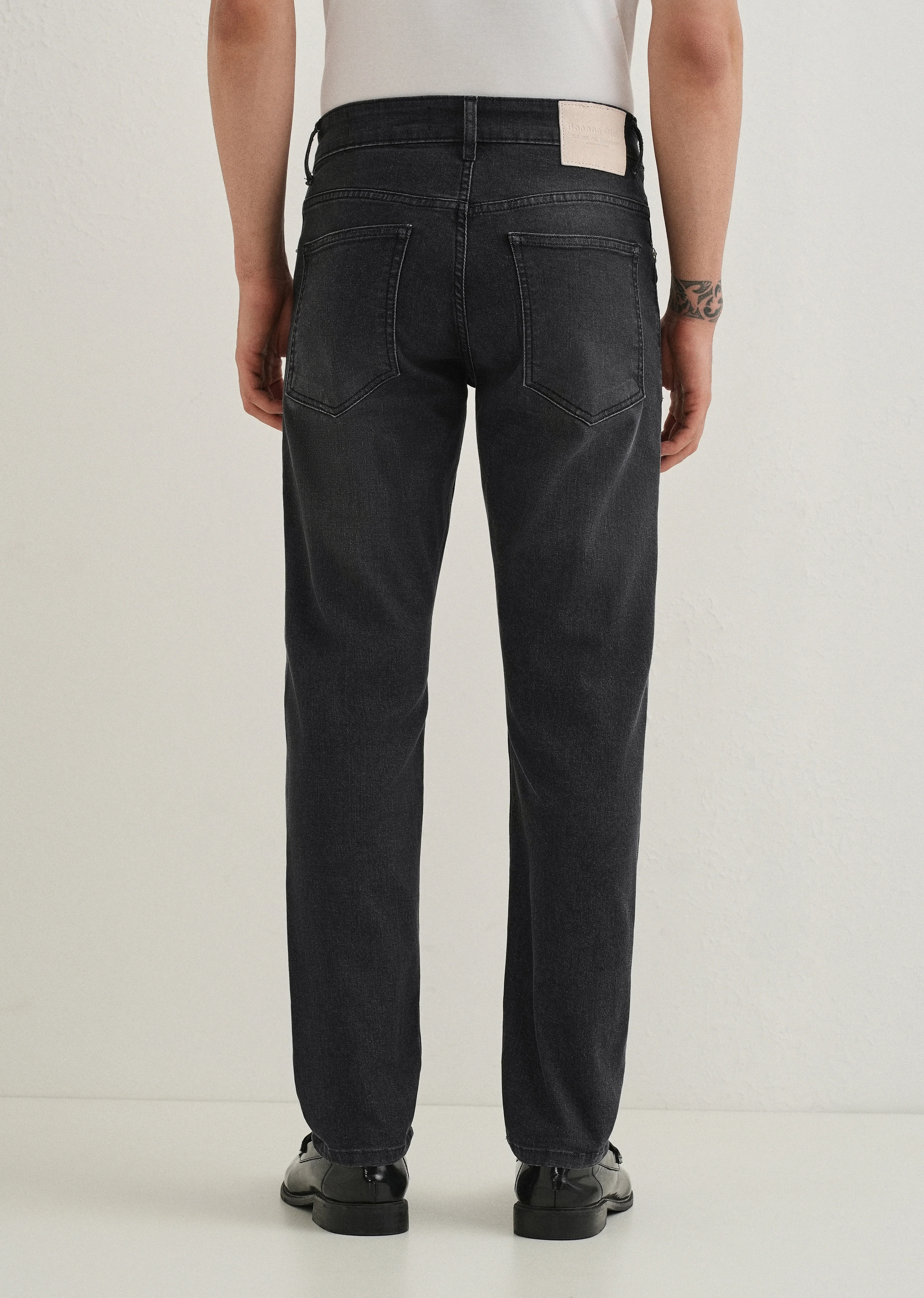 Black Wash Ankle Fit Jeans - Image 4