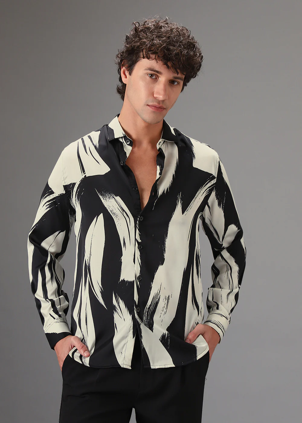 Black White Abstract Printed Shirt - Image 3