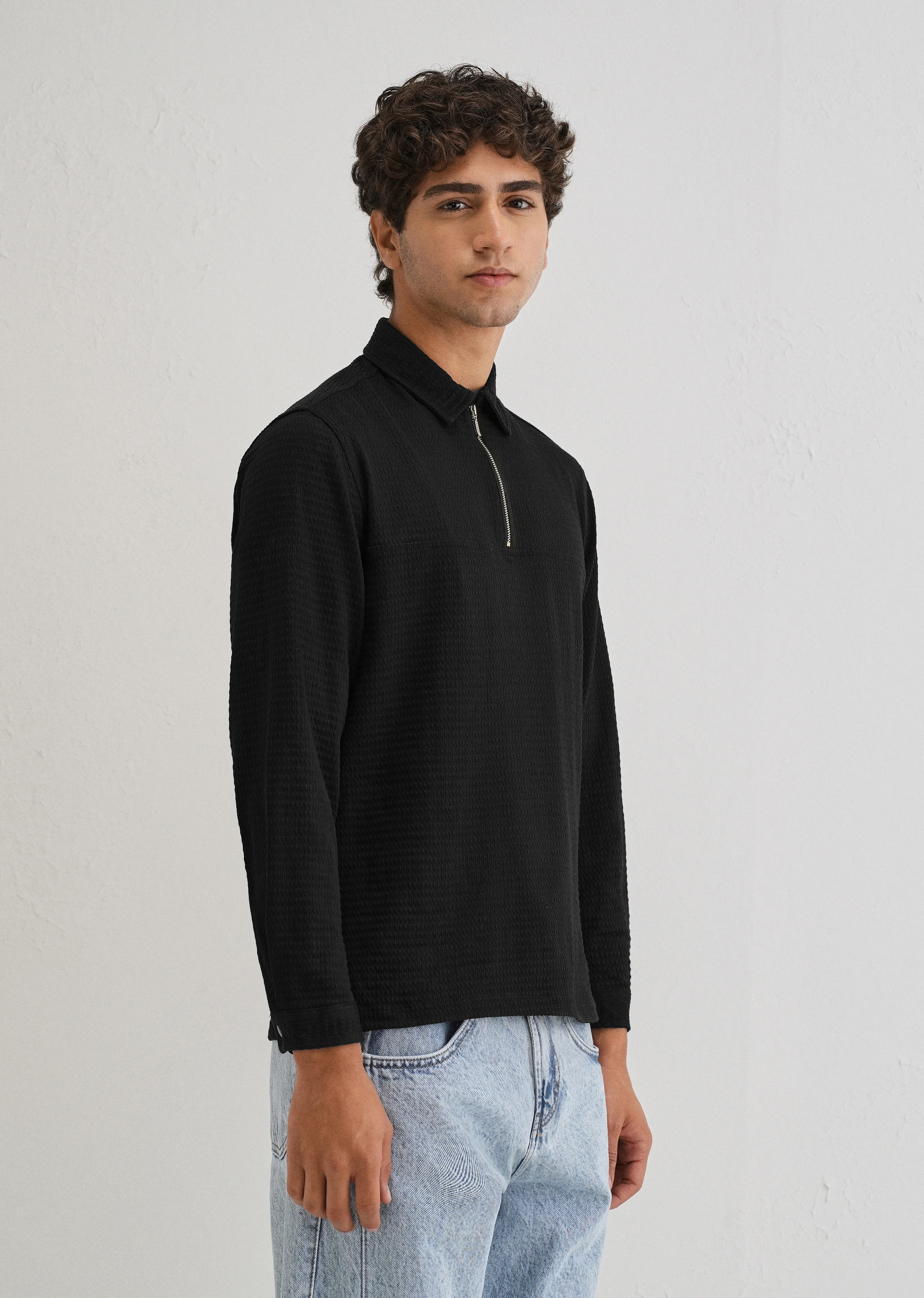 Black Zipper Polo Knit T-shirt - Image 4