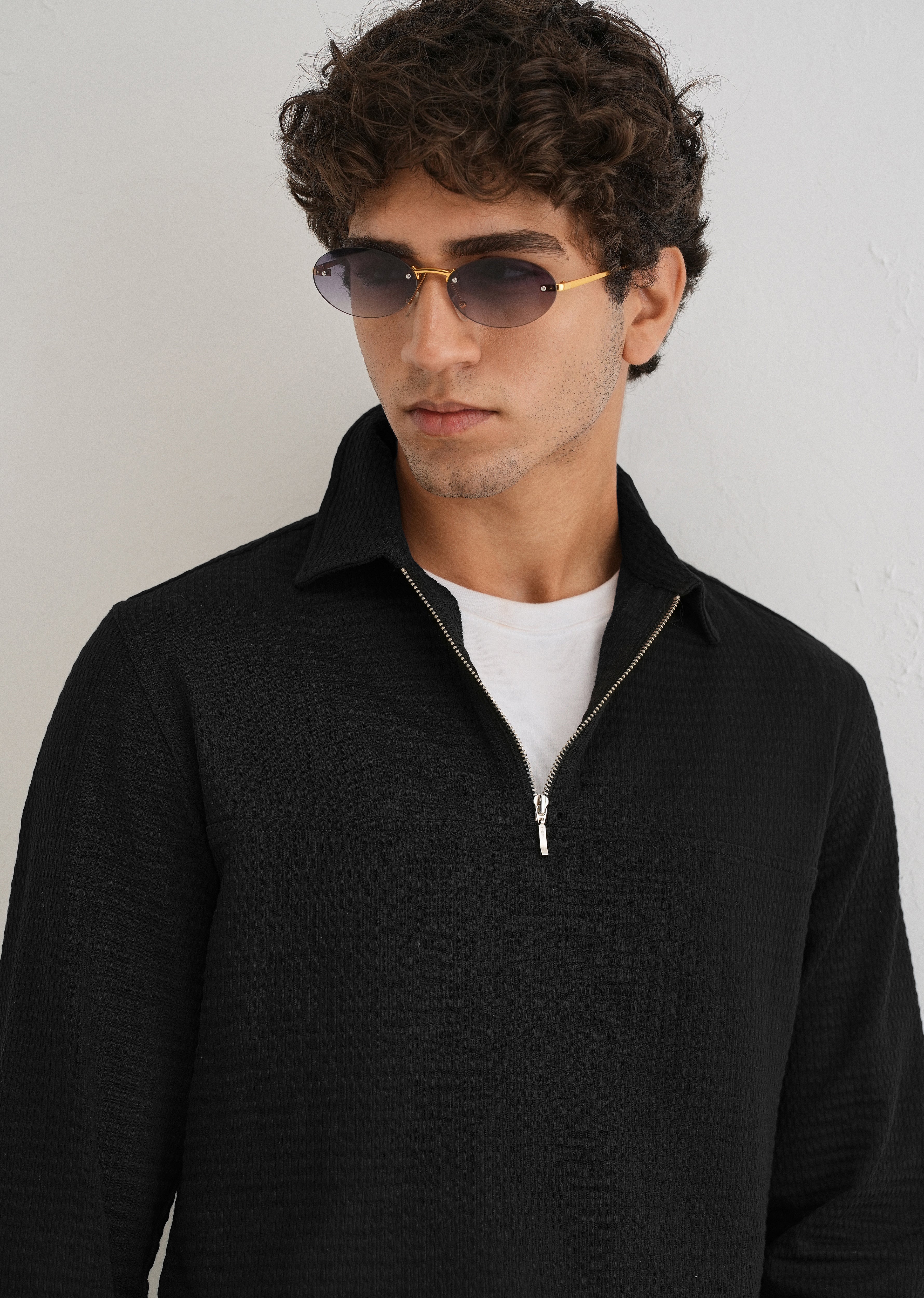Black Zipper Polo Knit T-shirt - Image 5