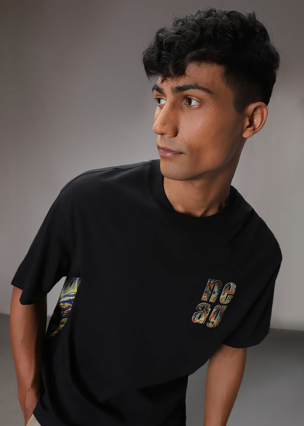 Bloomage Black Oversized T-shirt - Image 8