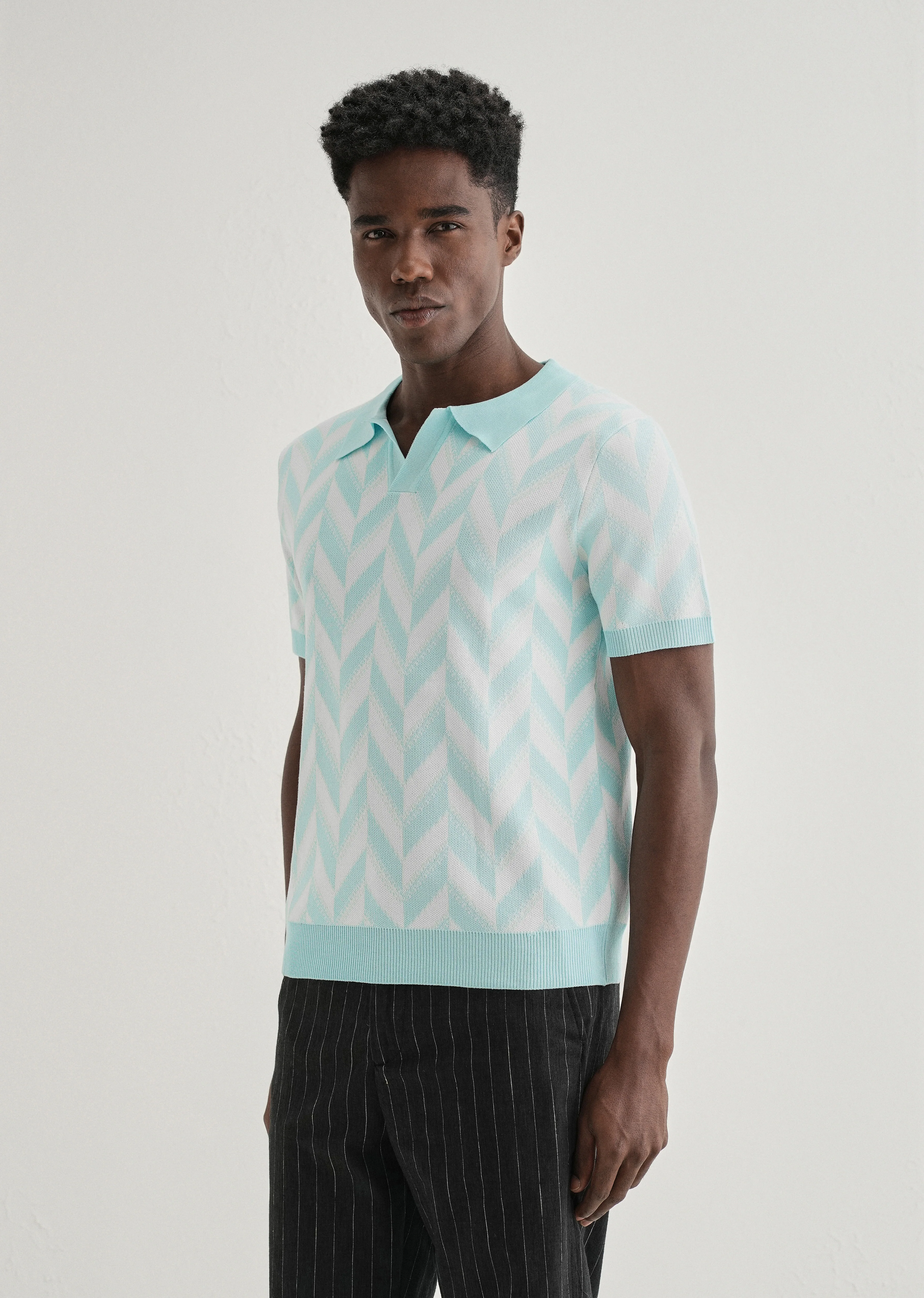 Blue Chevron Knitted Polo T-shirt - Image 4
