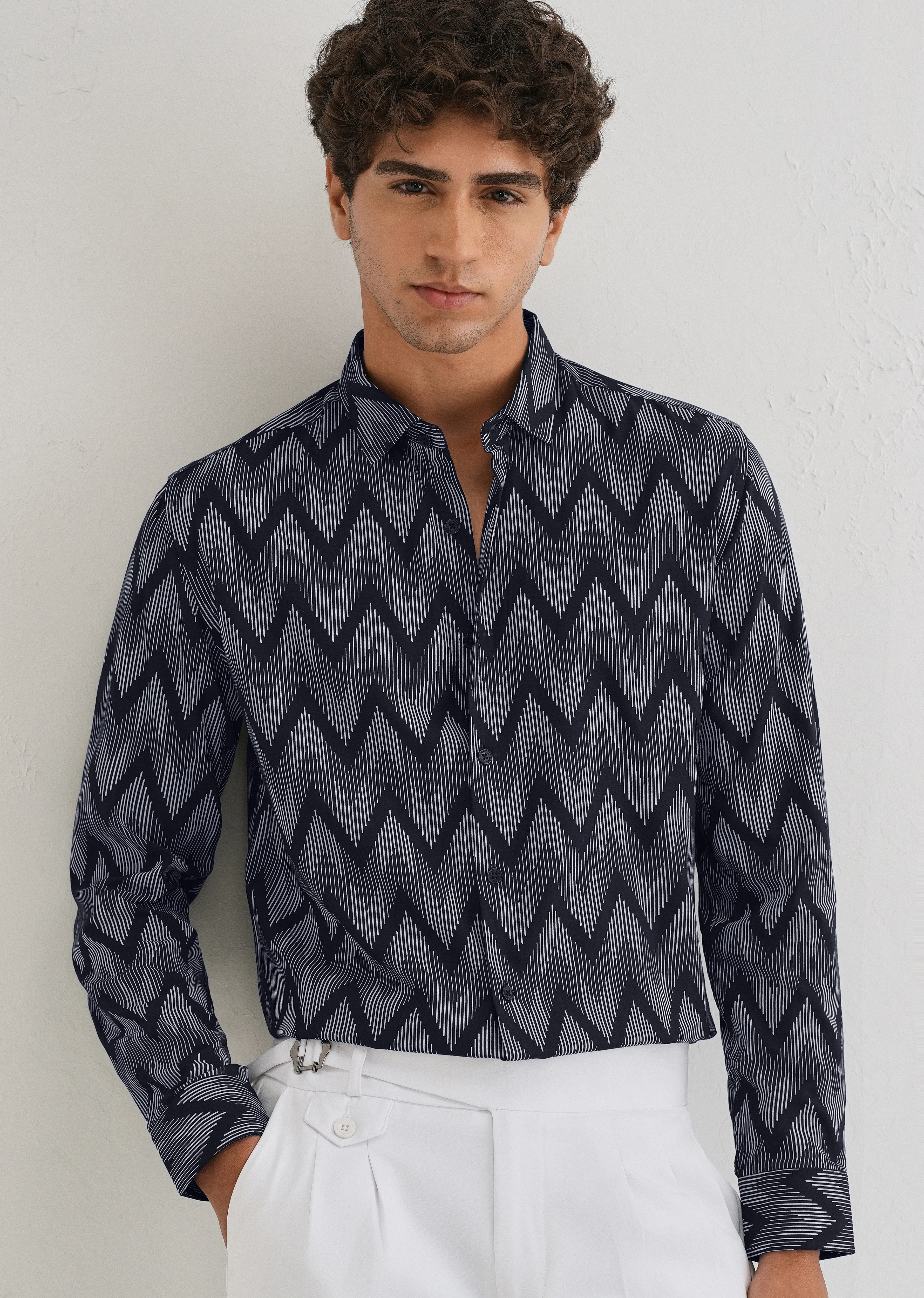 Blue Chevron Printed Shirt - Image 7