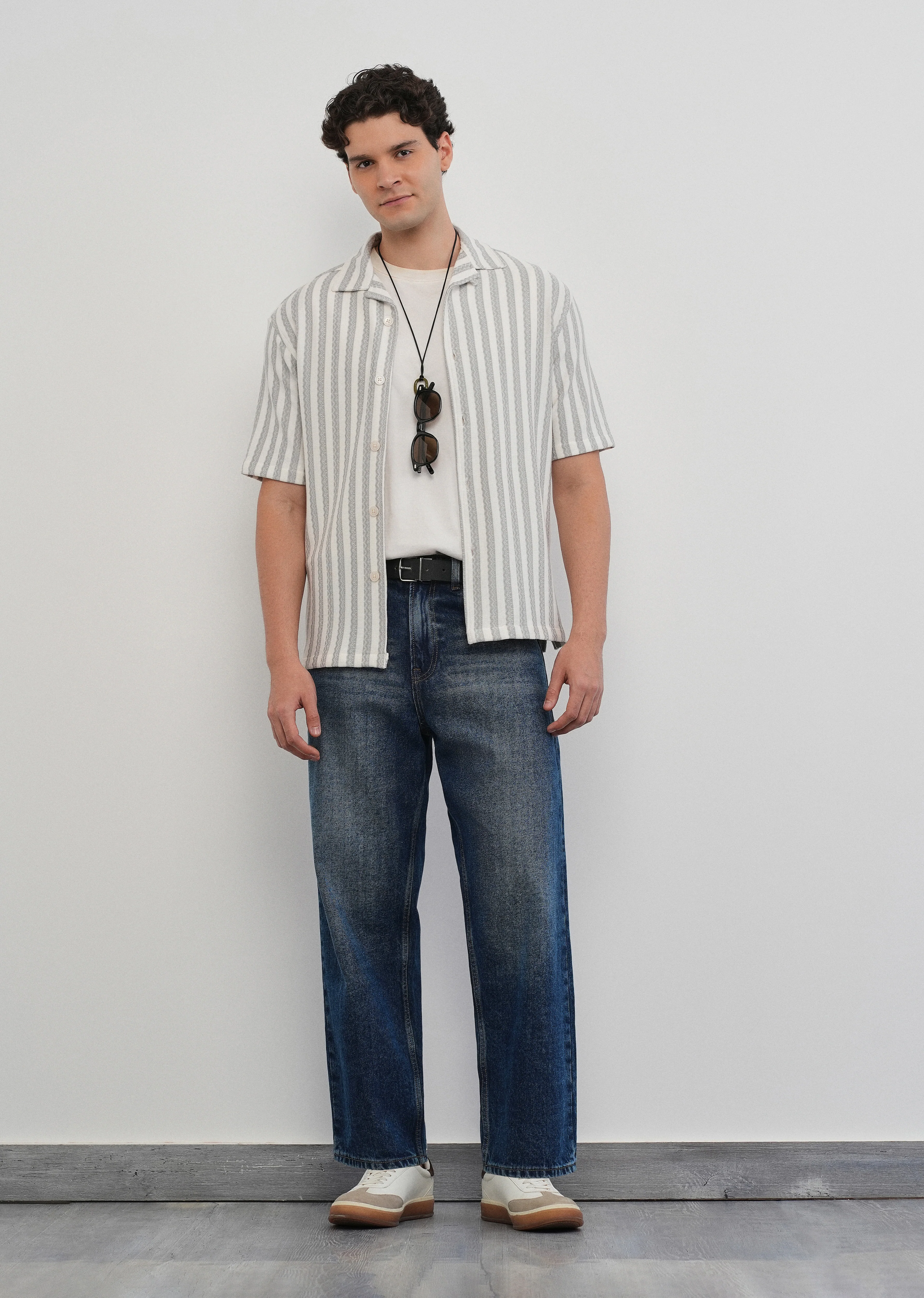 Blue Drift Wash Baggy Fit Jeans - Image 6