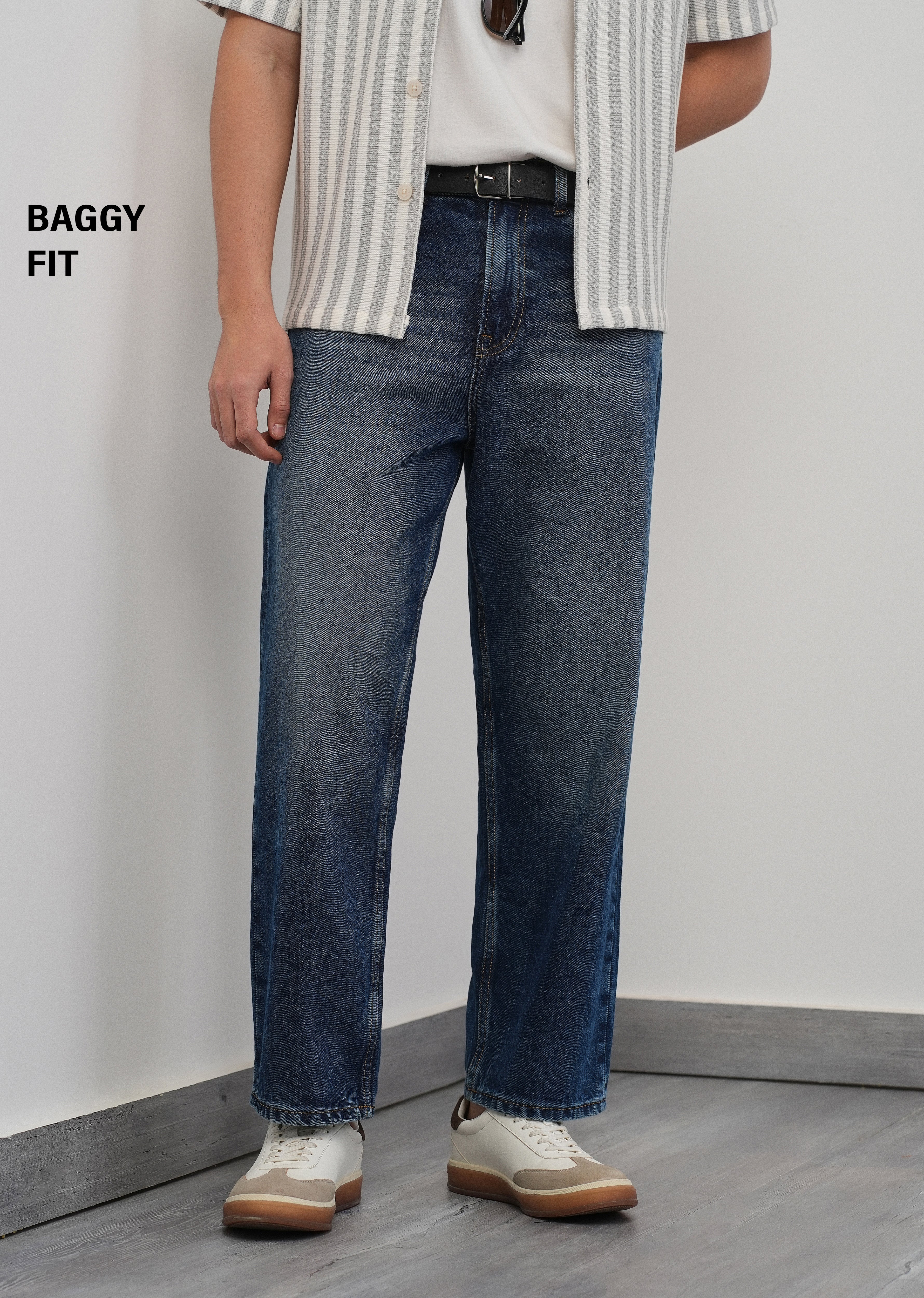 Blue Drift Wash Baggy Fit Jeans - Image 7