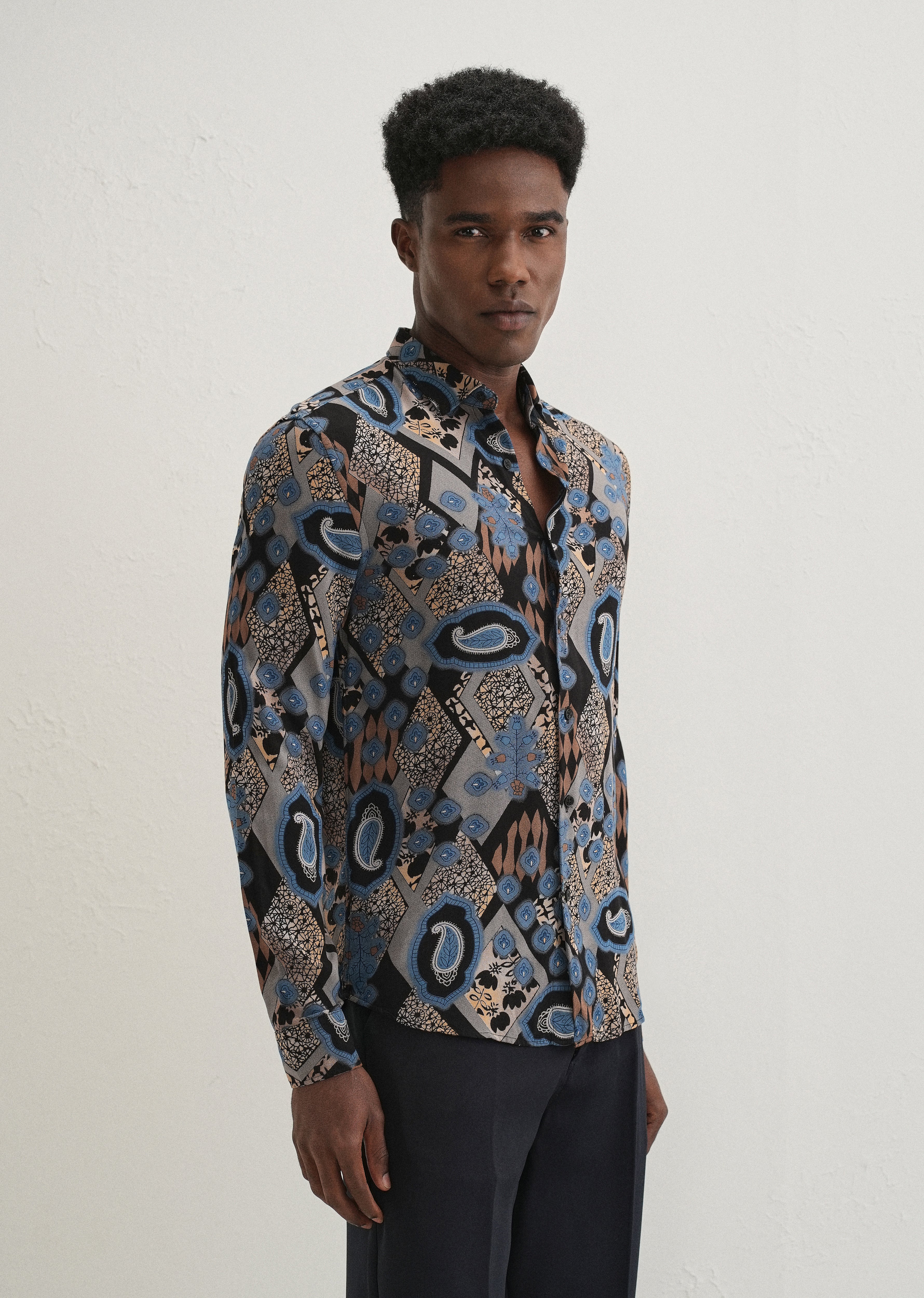 Blue Feather Shirt - Image 5