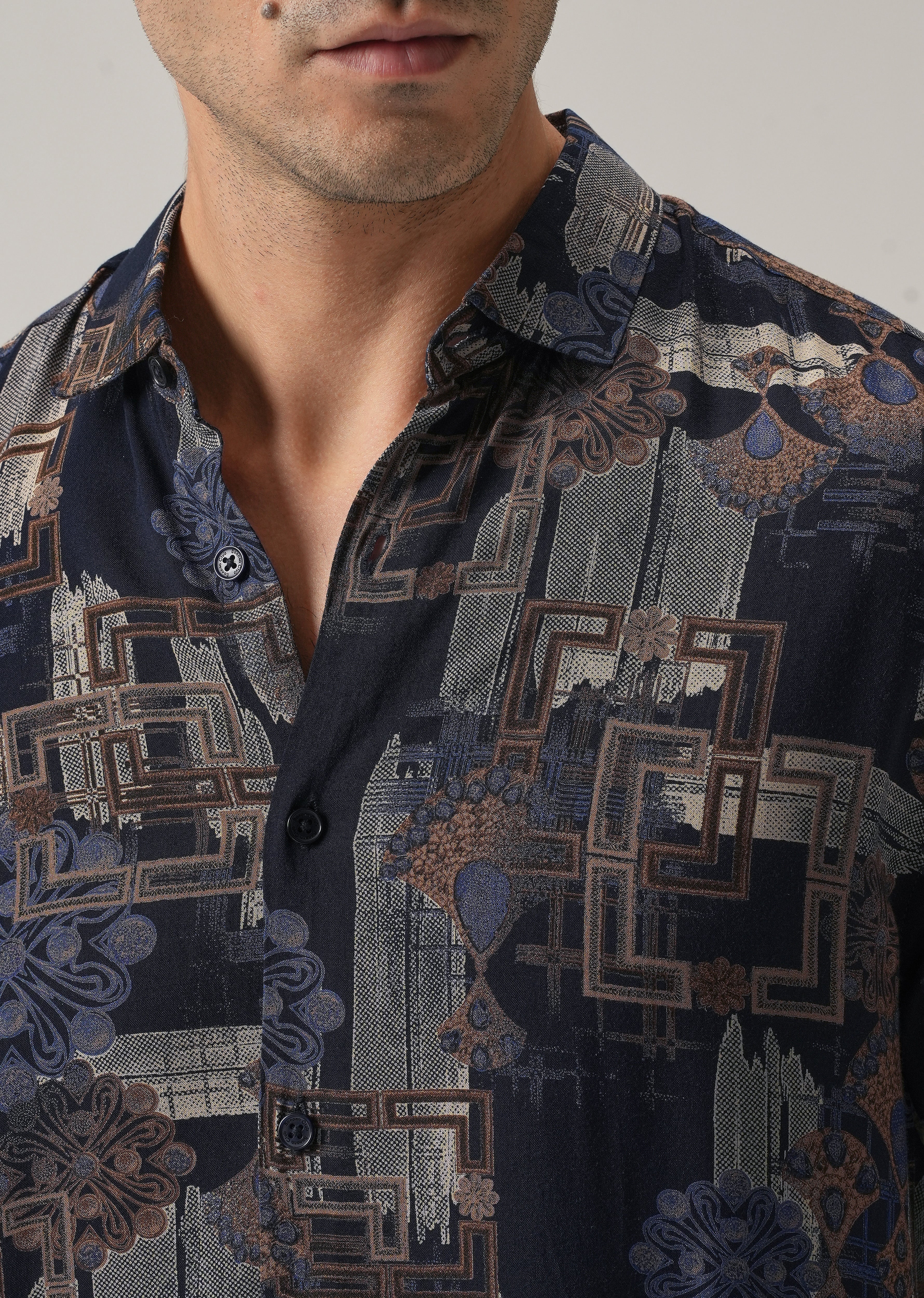 Blue Flora Grid Print Feather Shirt - Image 5