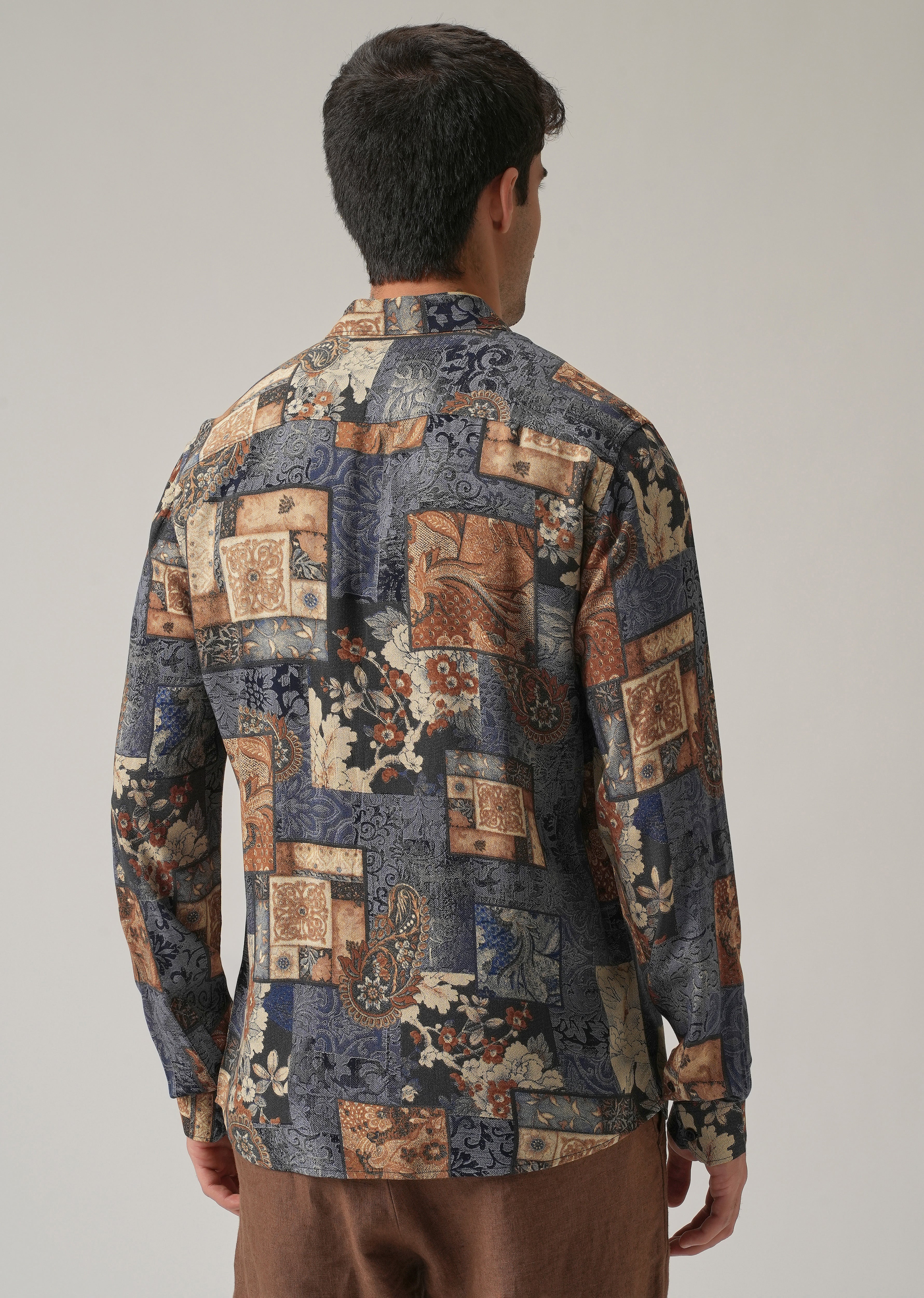Blue Mosaic Print Feather Shirt - Image 2