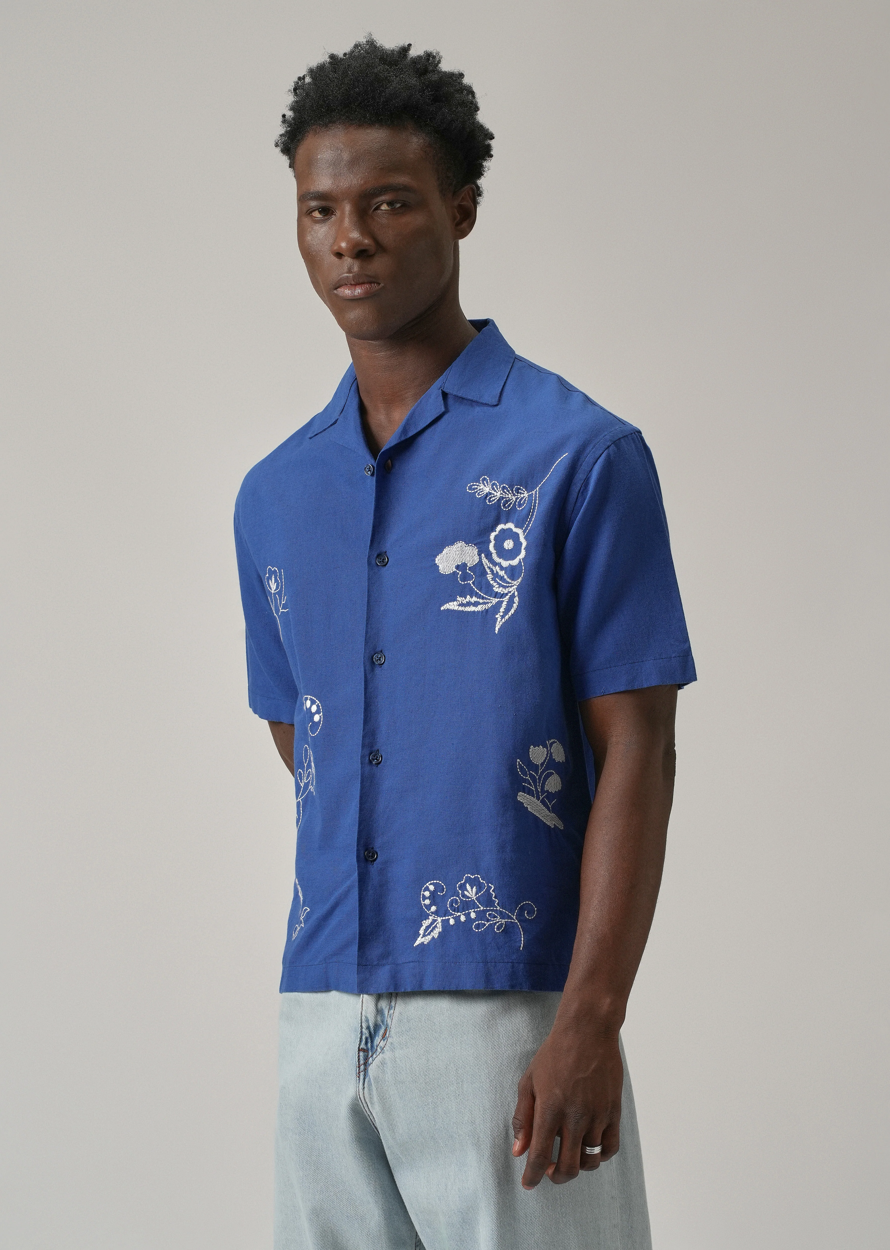 Blue Pattern Embroidery Linen Shirt - Image 5