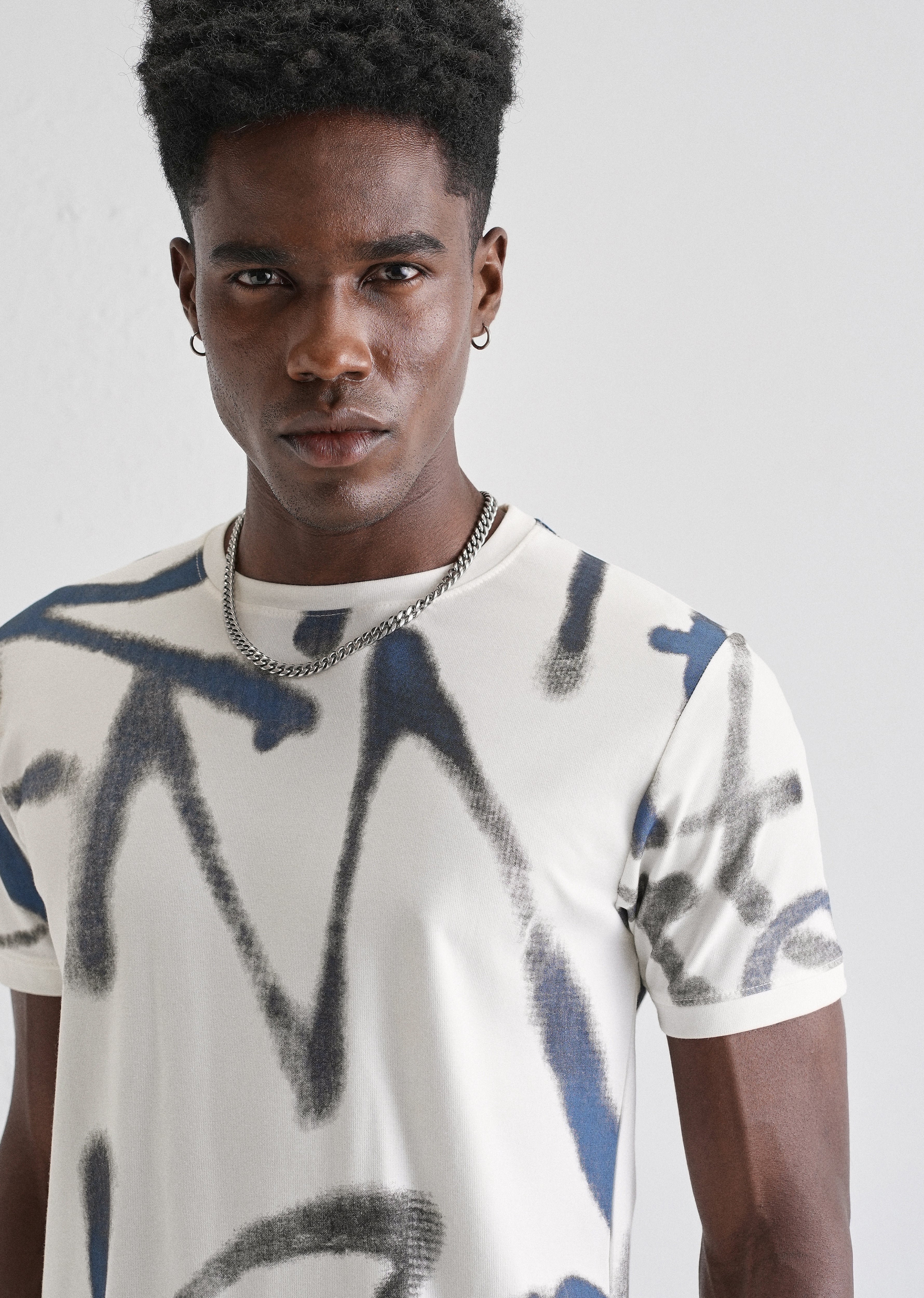 Blue White Printed T-Shirt - Image 5