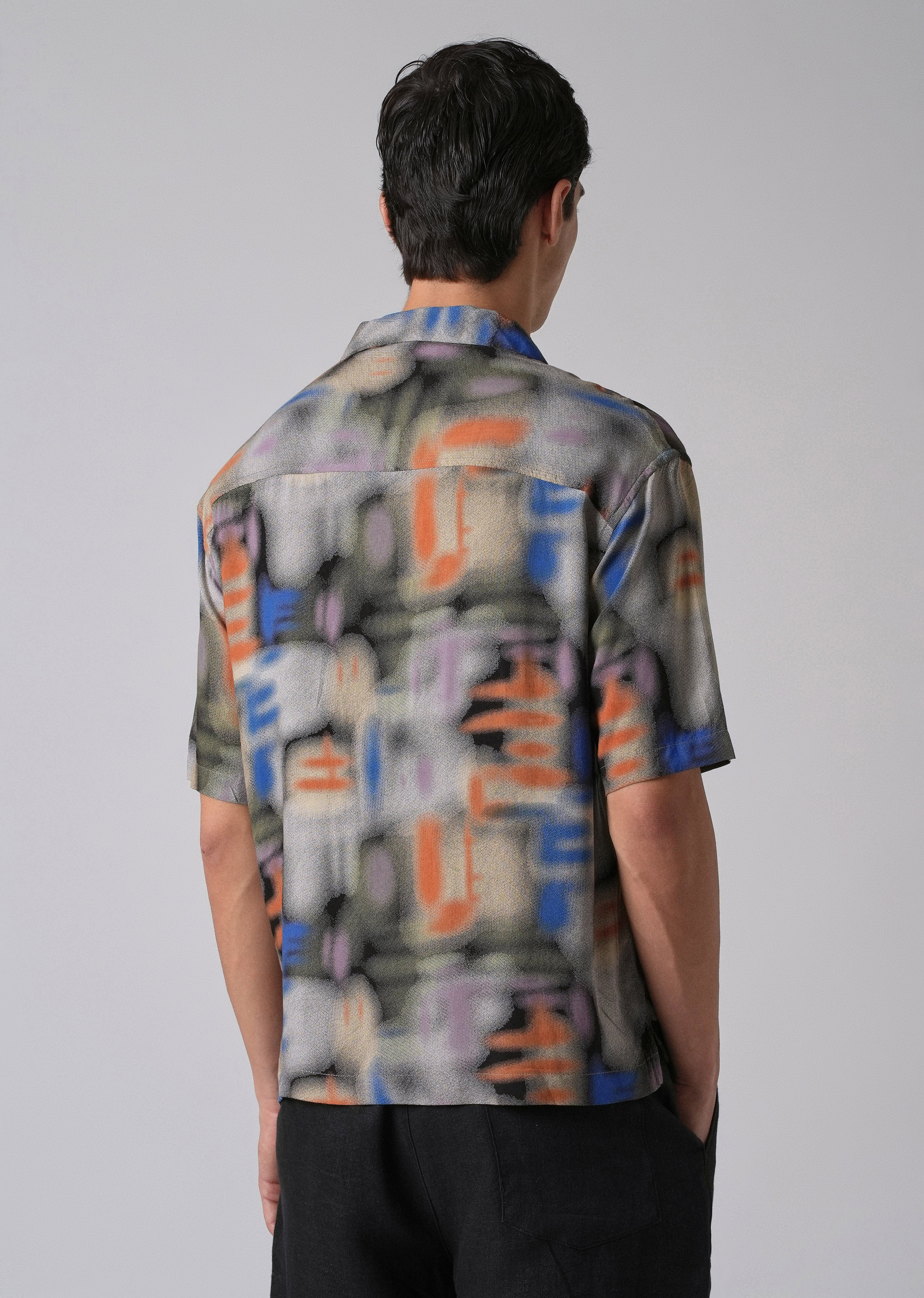 Blurry Graphic Oversized Feather Shirt - Image 2
