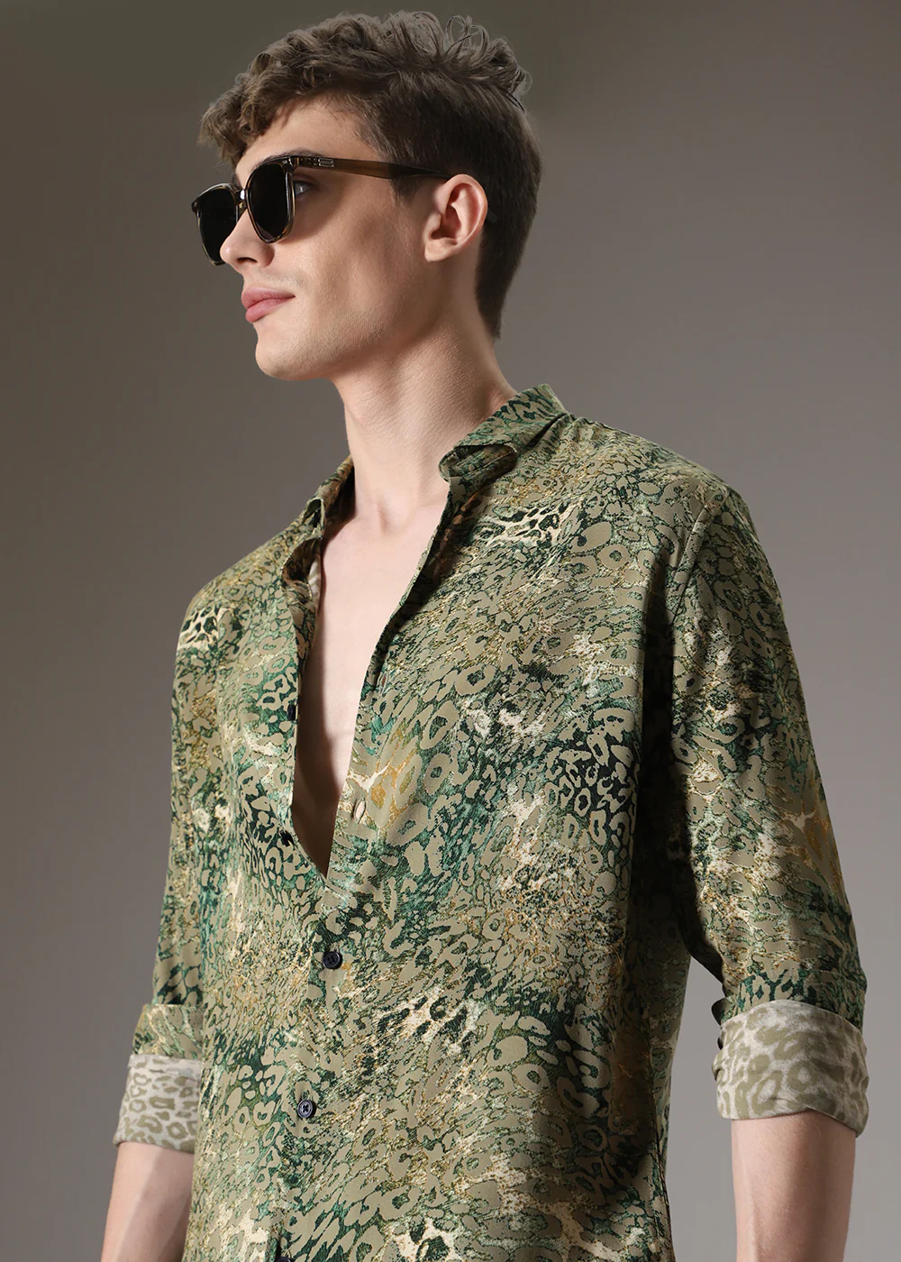 Boa Green Feather Shirt - Image 6