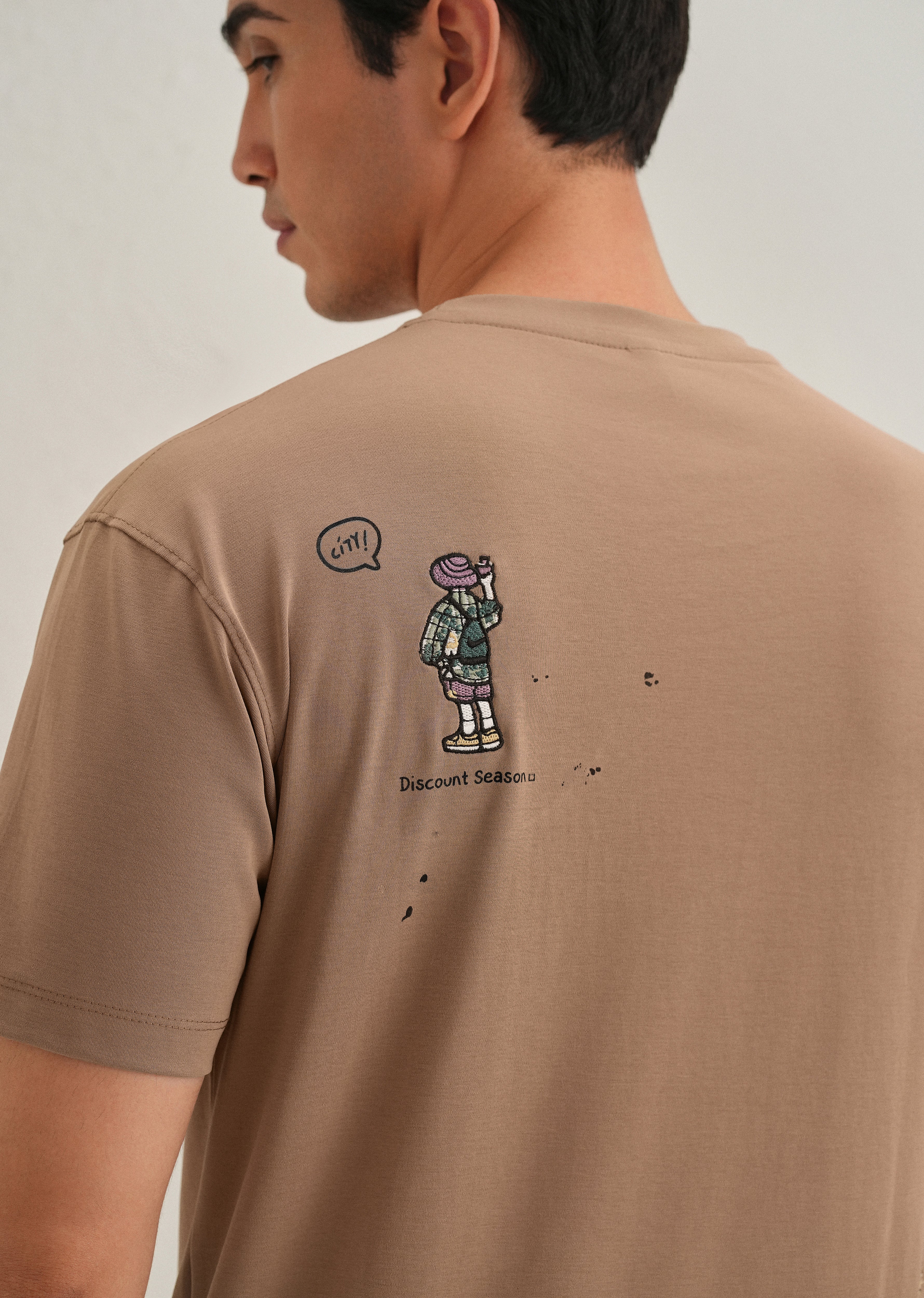 Brown Embroidered Regular Fit T-Shirt - Image 2