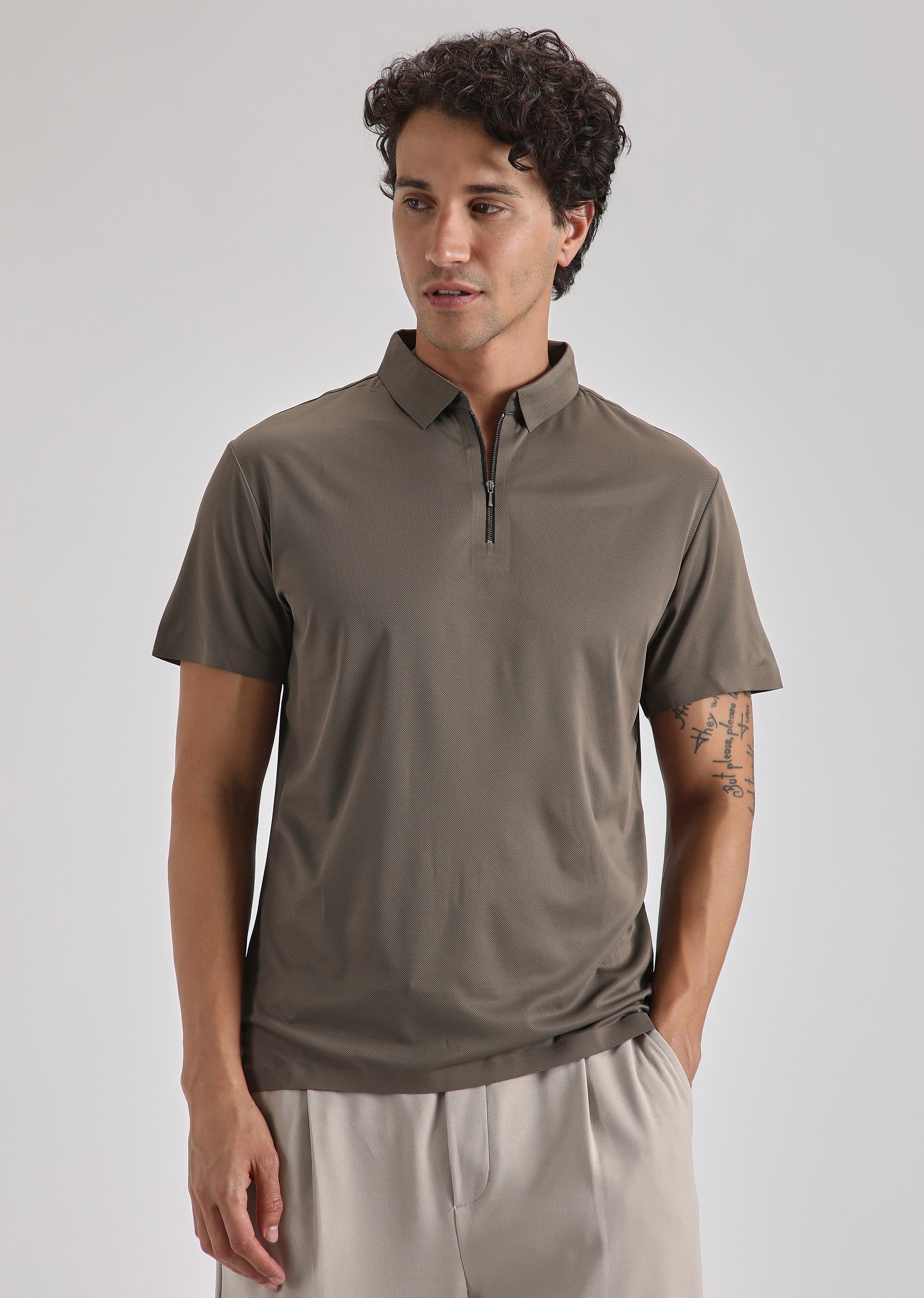 Brown Plain Zipper Stitchless Polo T-shirt - Image 3