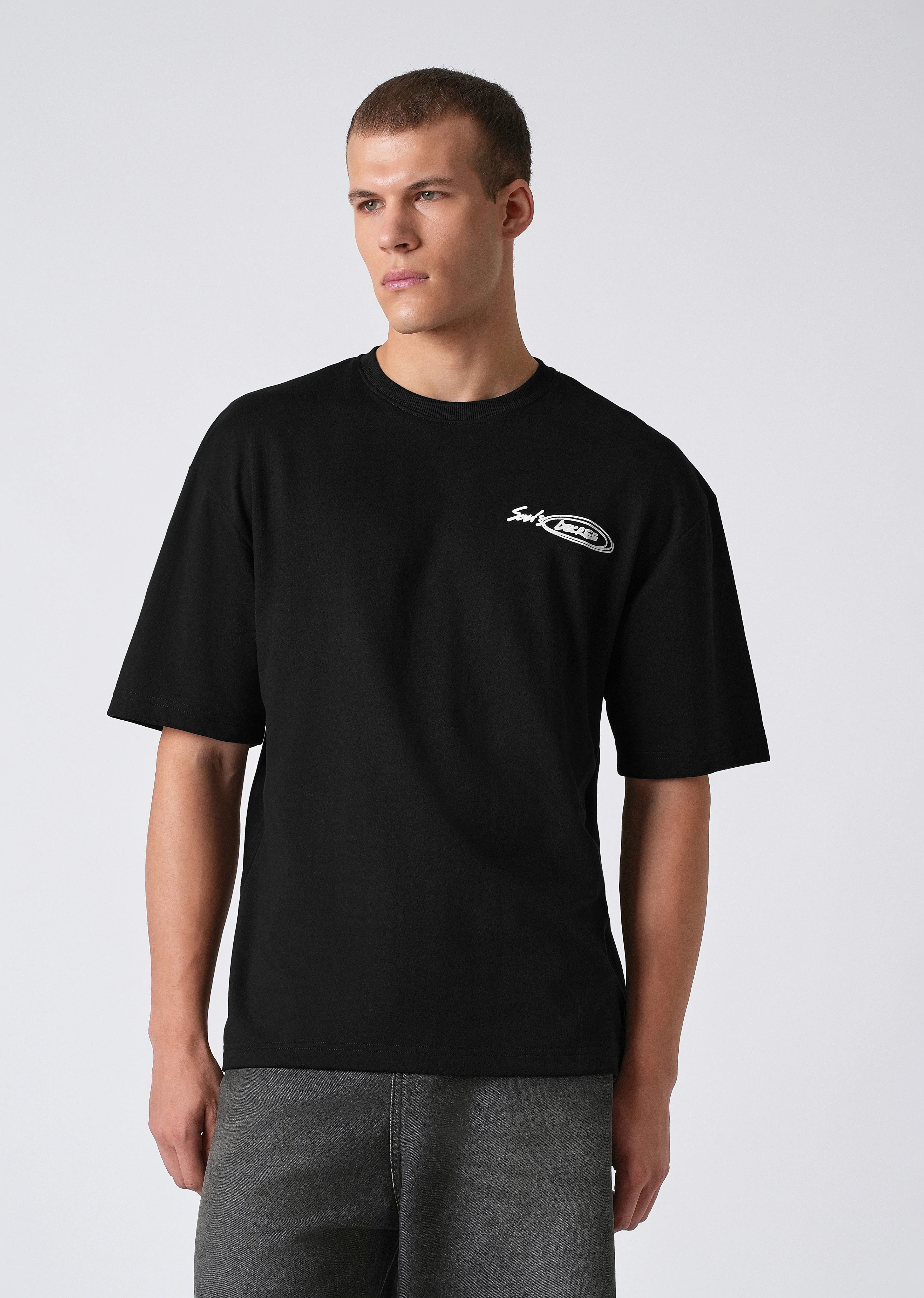 Charcoal Black Oversized T-shirt - Image 3
