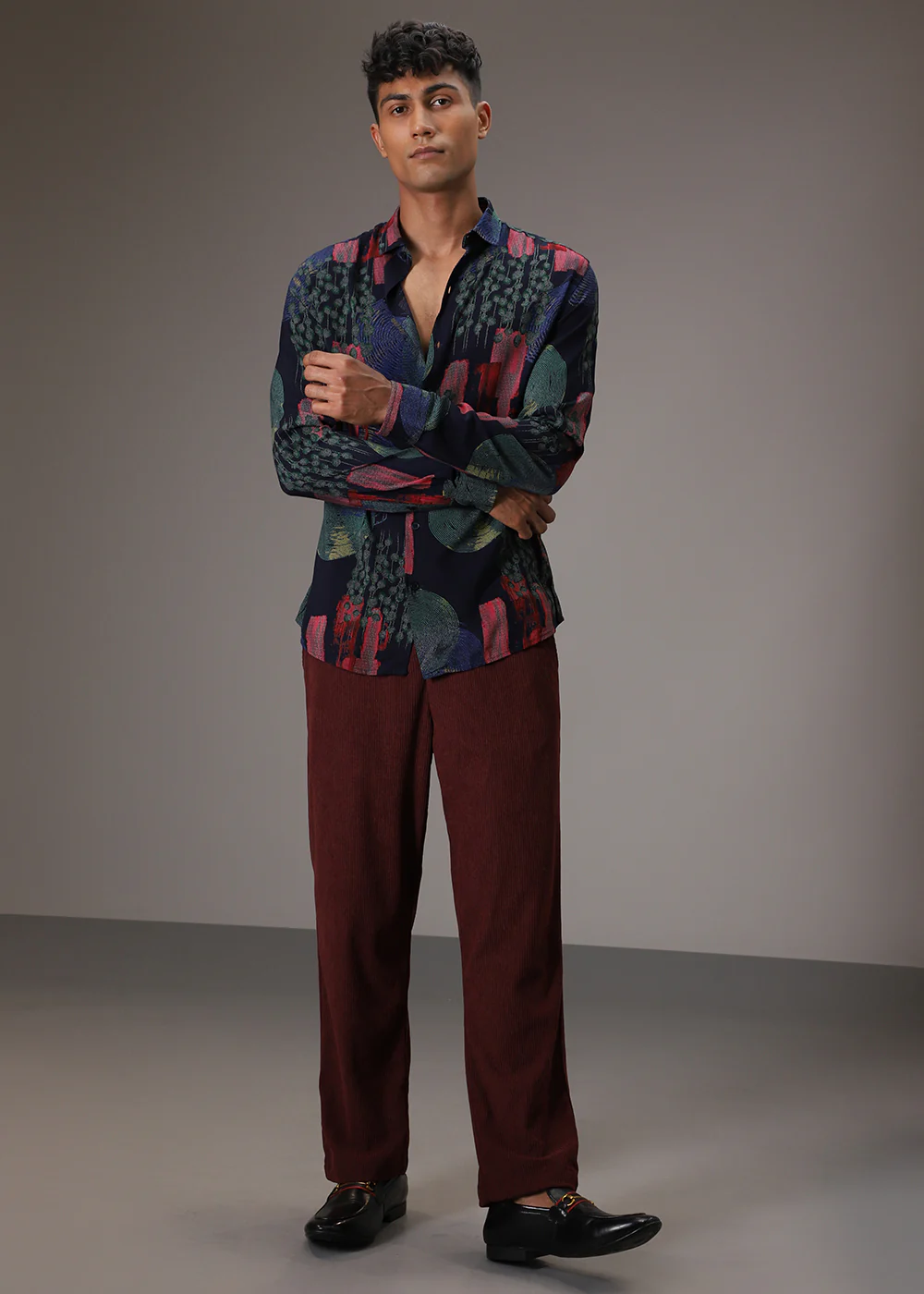 Circular Abstract Blue Feather Shirt - Image 6