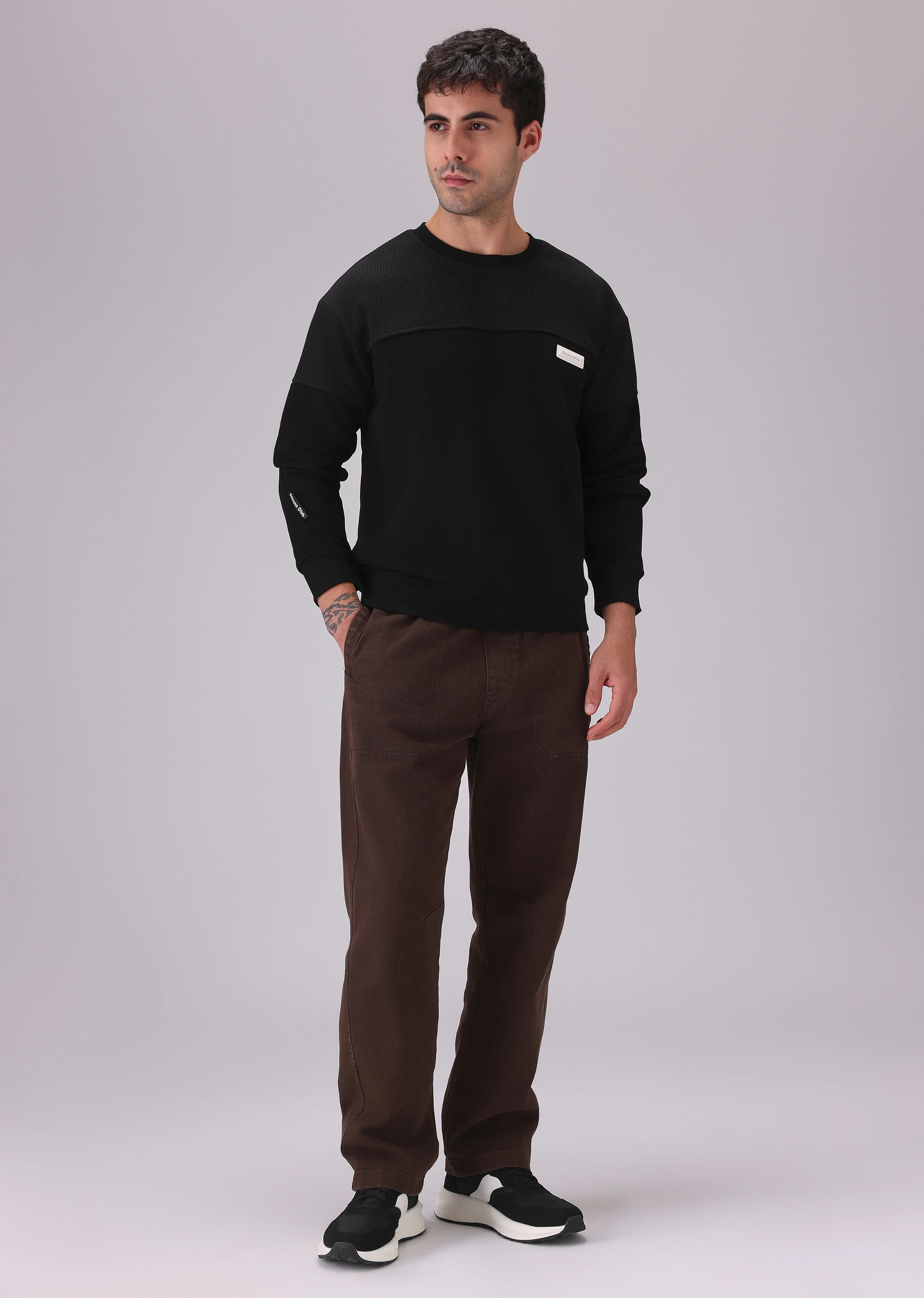 Colour Block Black Sweatshirt - Image 6