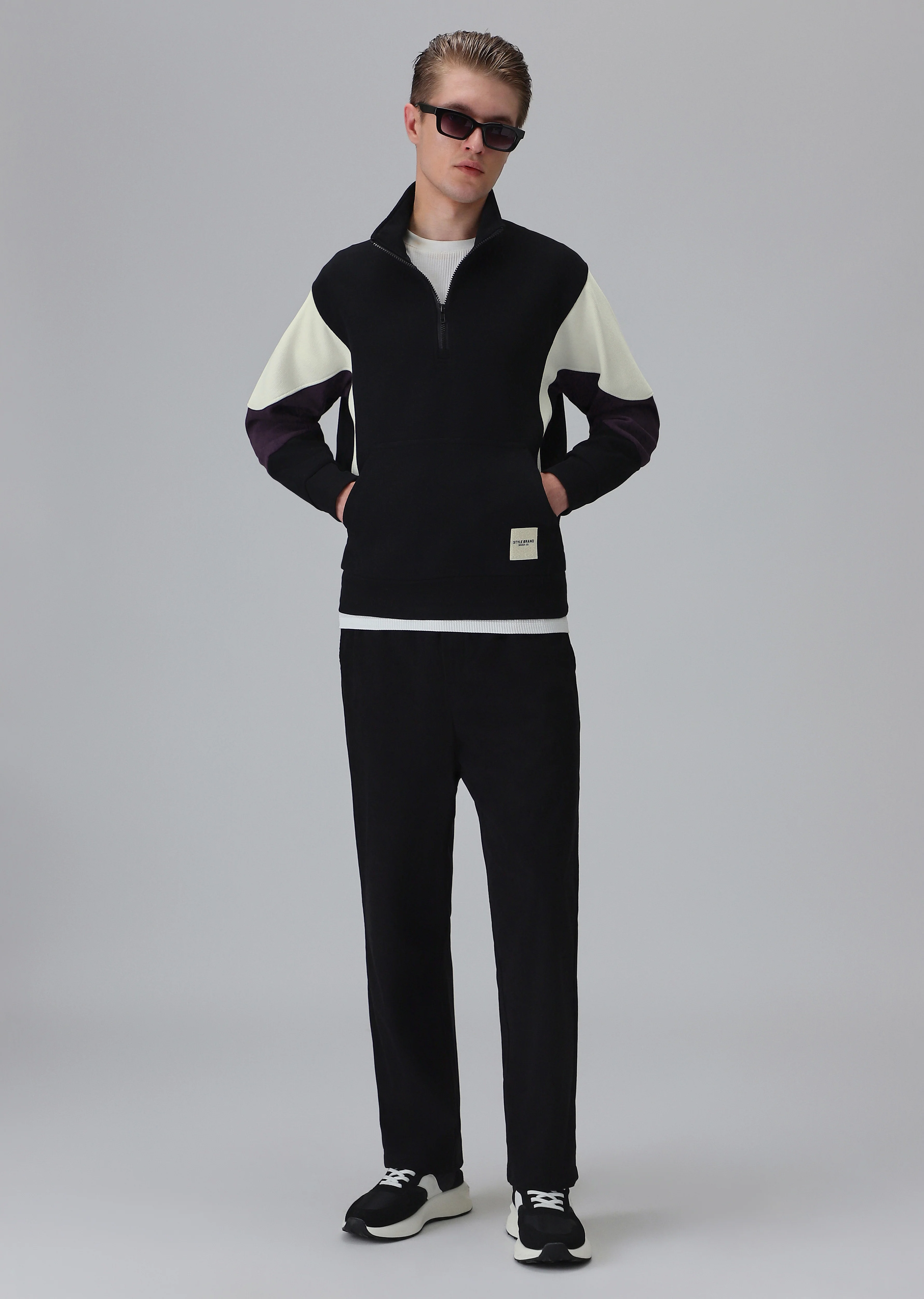 Colour Block Zip Black Sweatshirt - Image 6