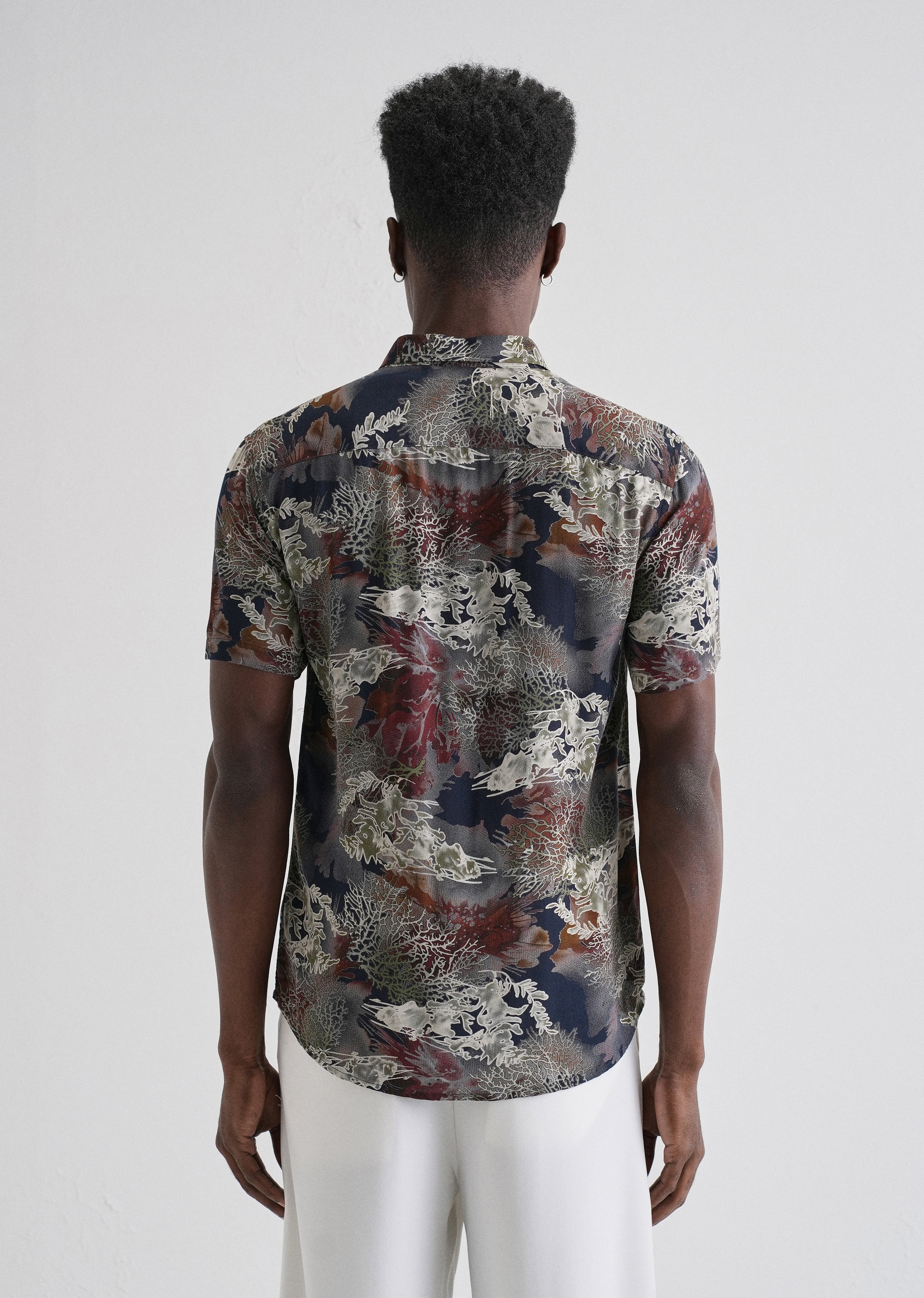 Coral Oasis Blue Feather shirt - Image 2