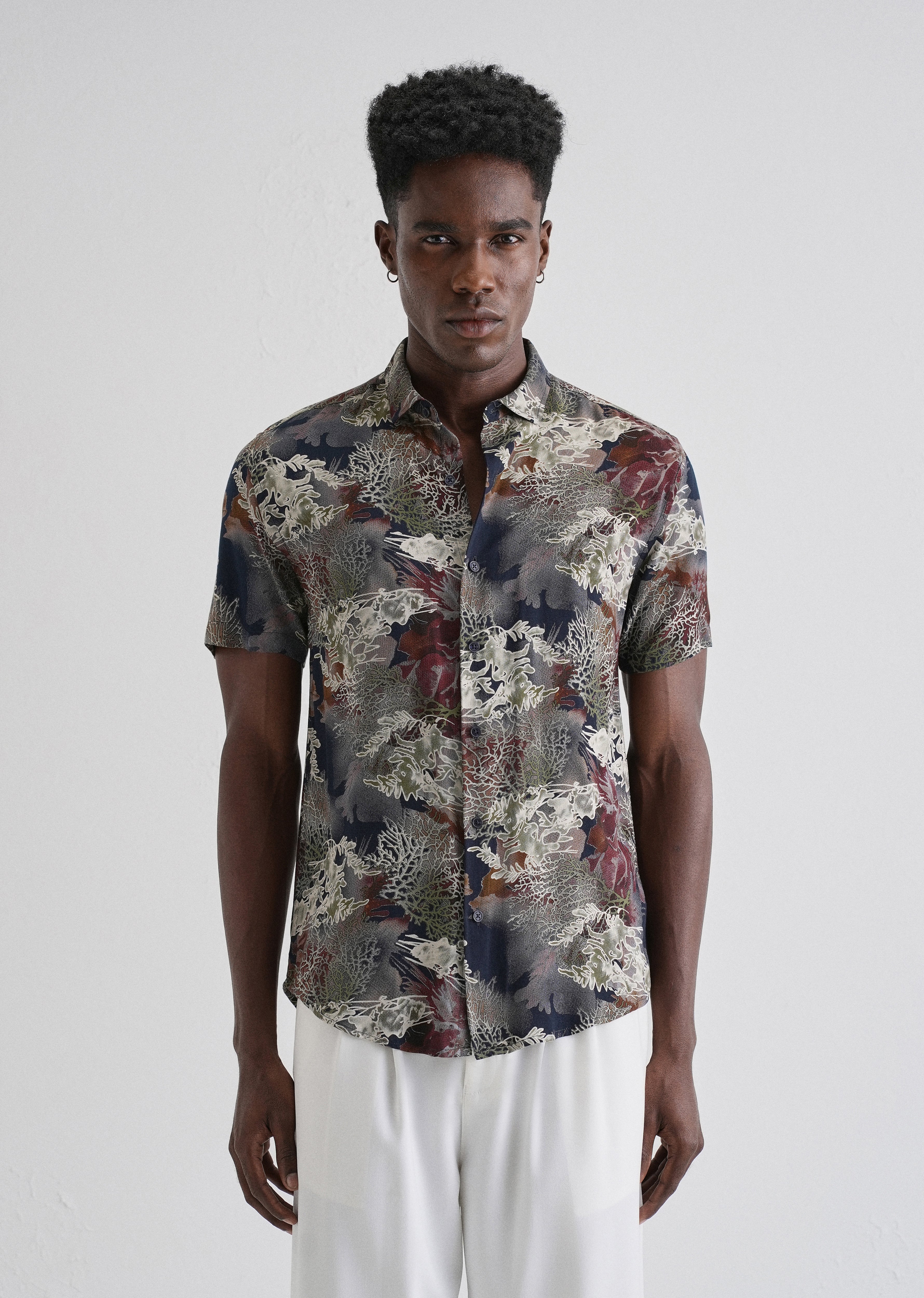 Coral Oasis Blue Feather shirt - Image 3