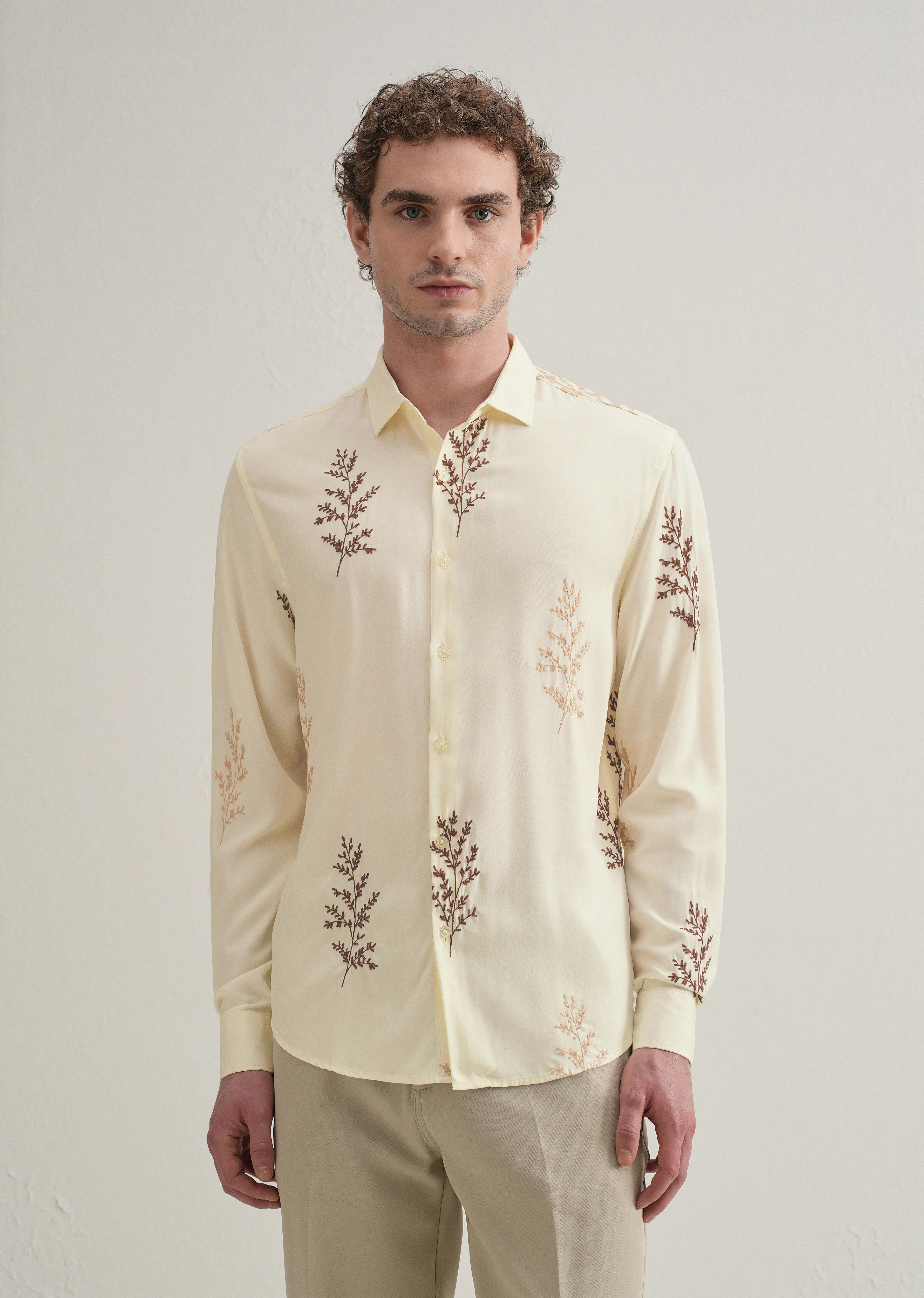 Cream Botanical Embroidery Shirt - Image 4