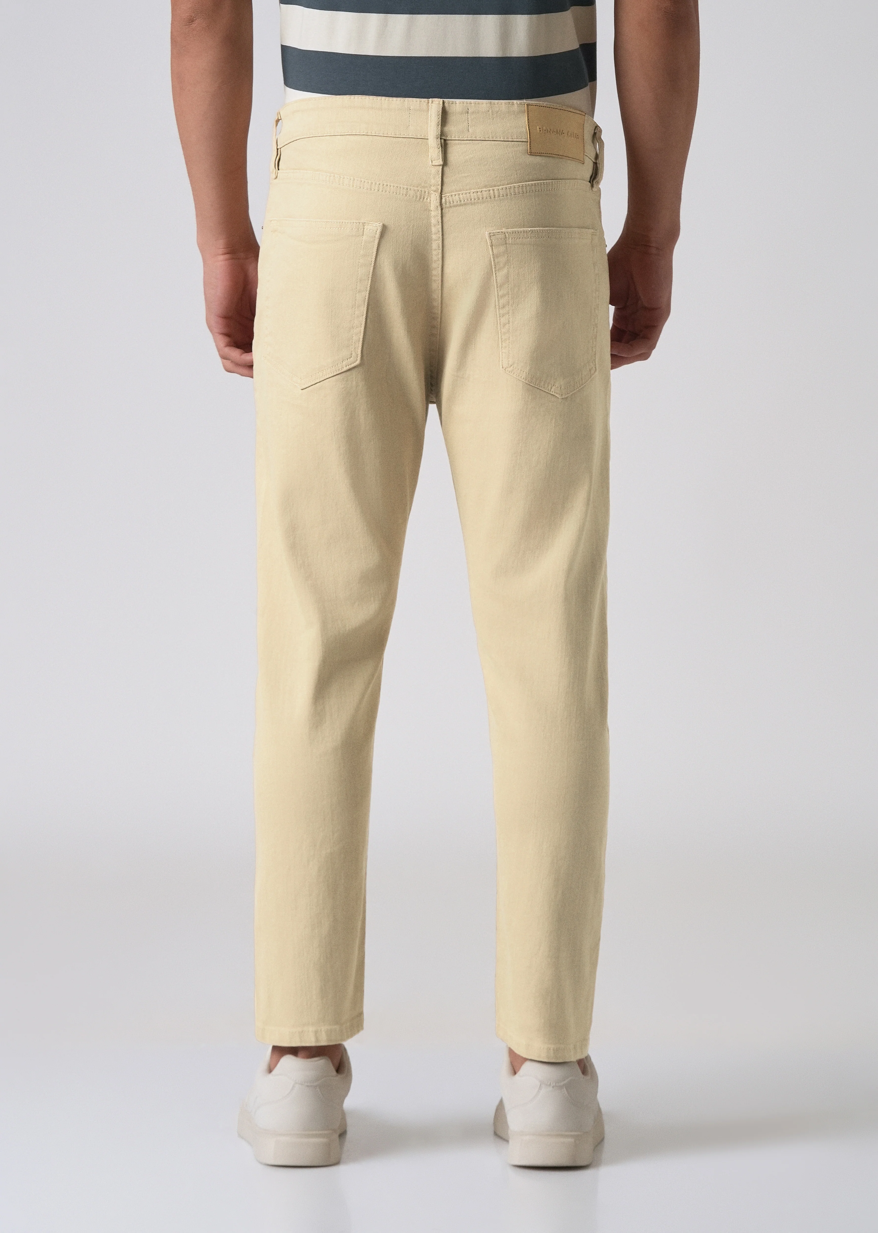 Cream Carrot Fit Denim - Image 2