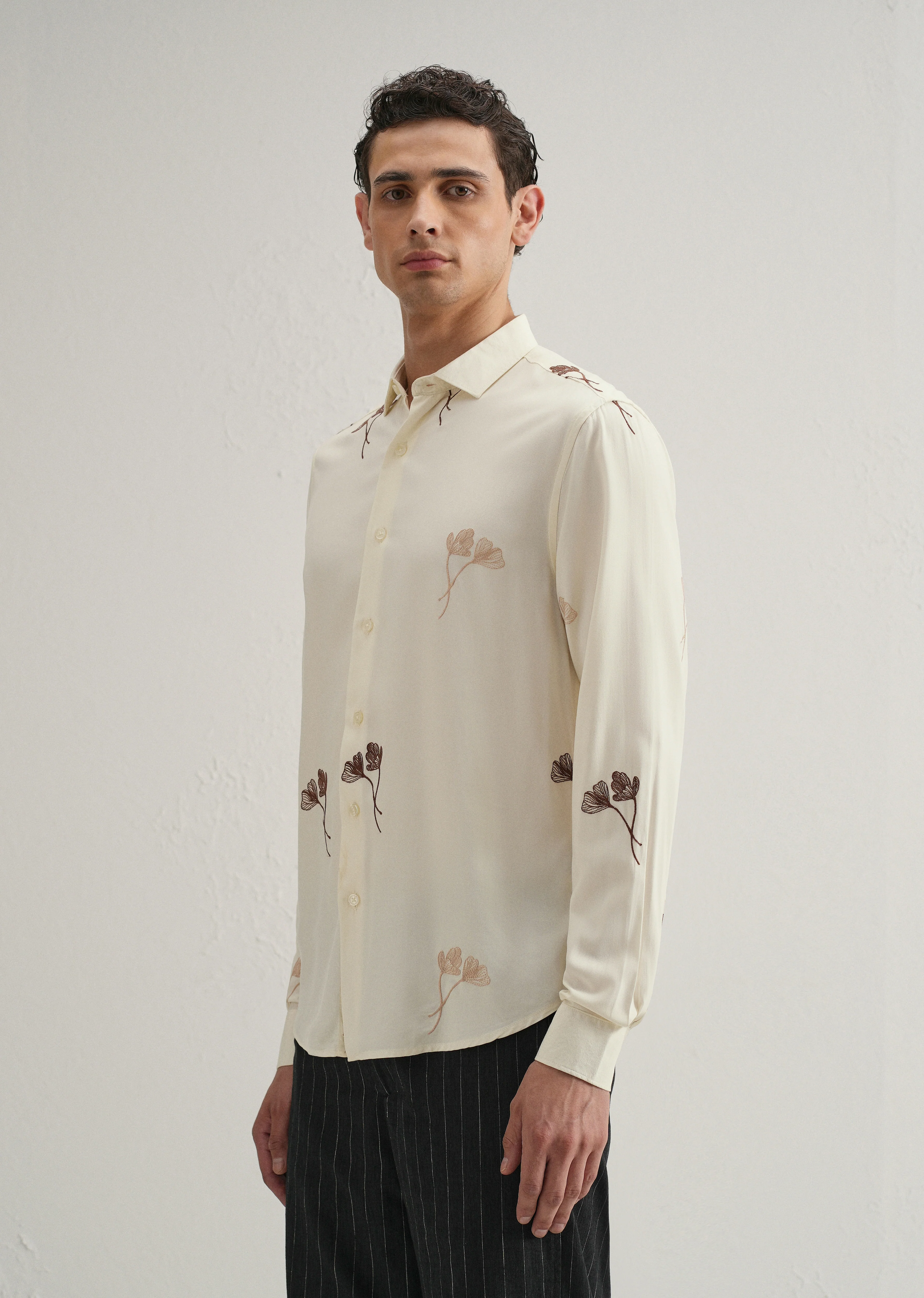 Cream Floral Motif Embroidery Shirt - Image 5