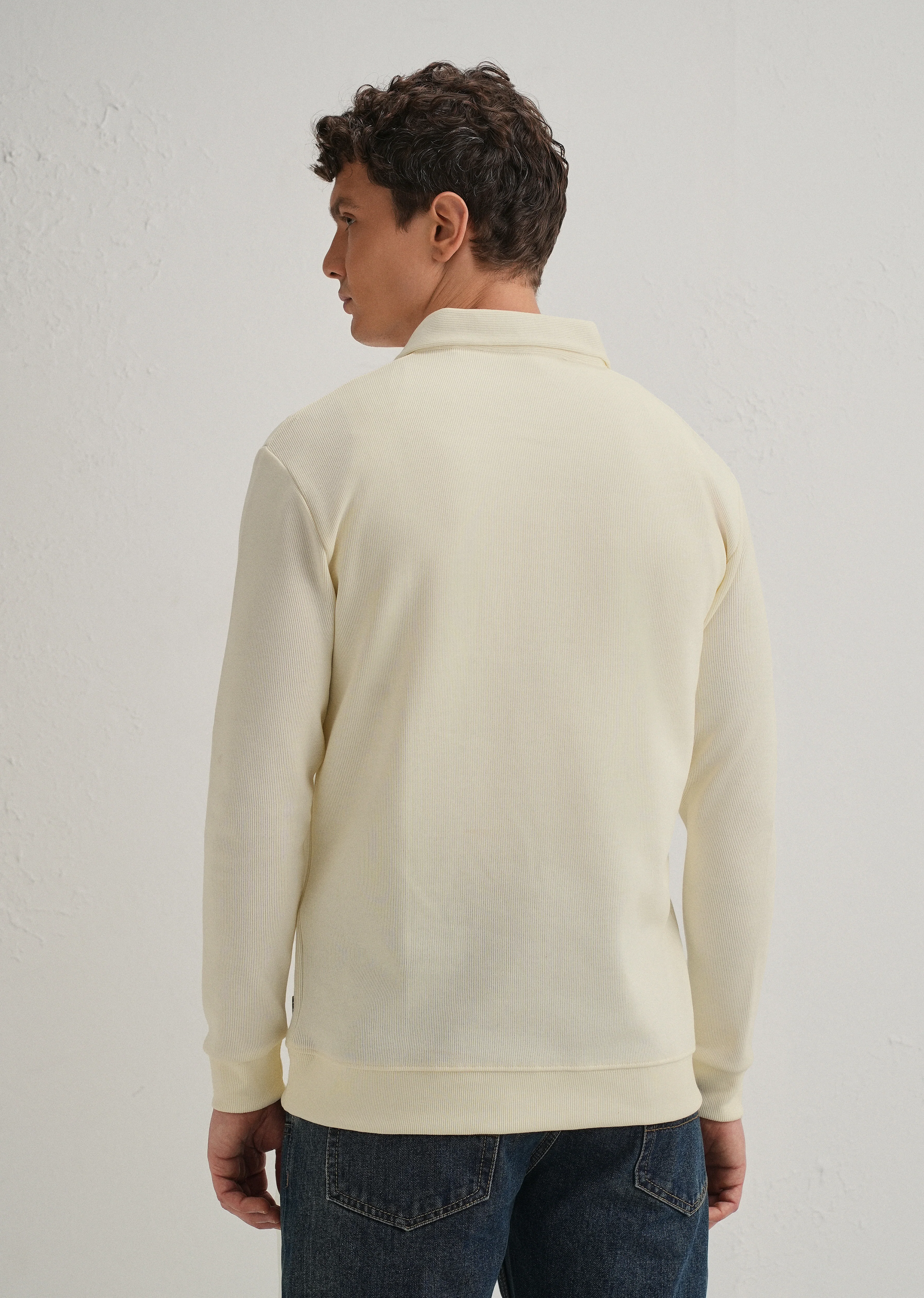Cream Knitted Polo Sweatshirt - Image 4