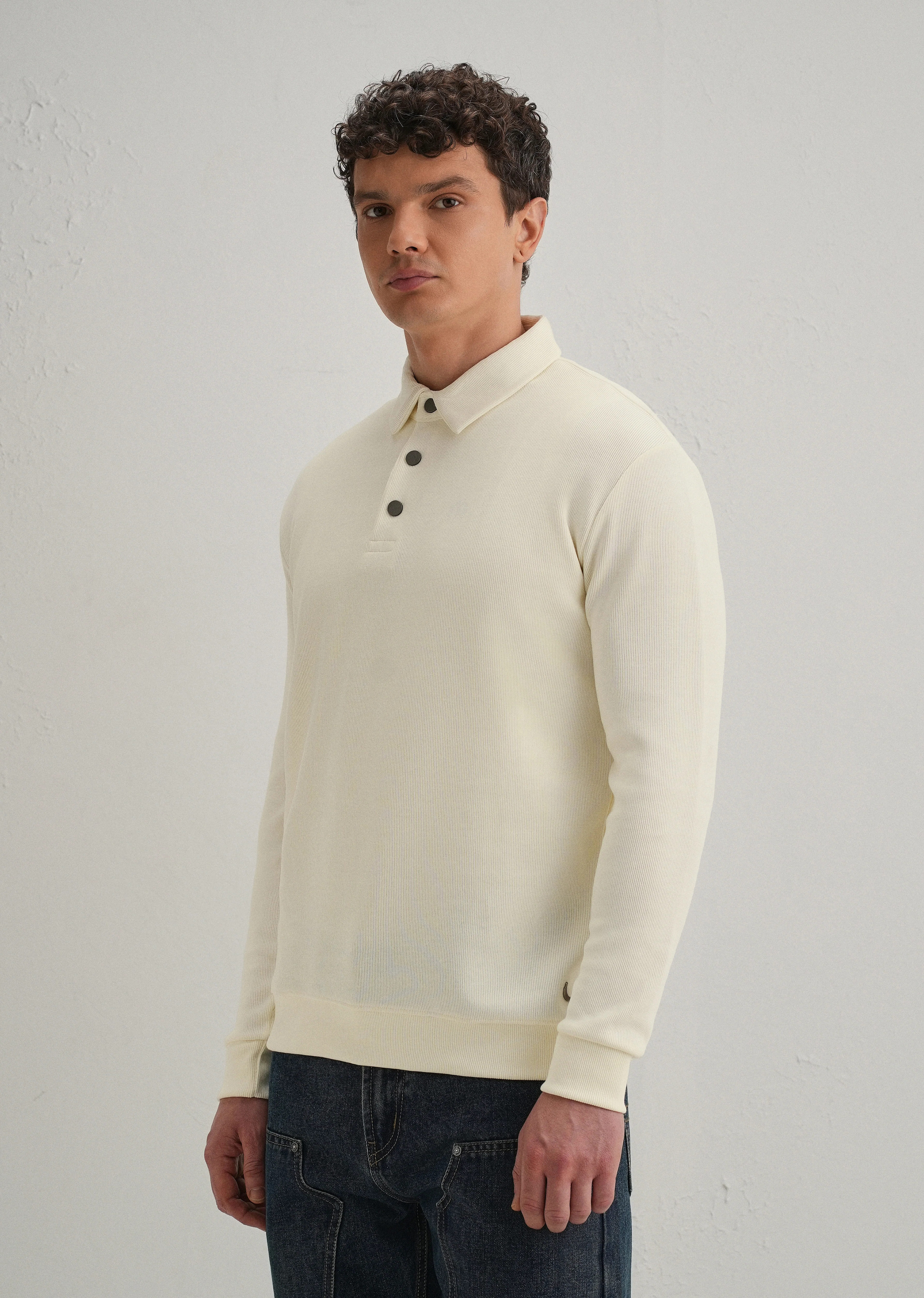 Cream Knitted Polo Sweatshirt - Image 6
