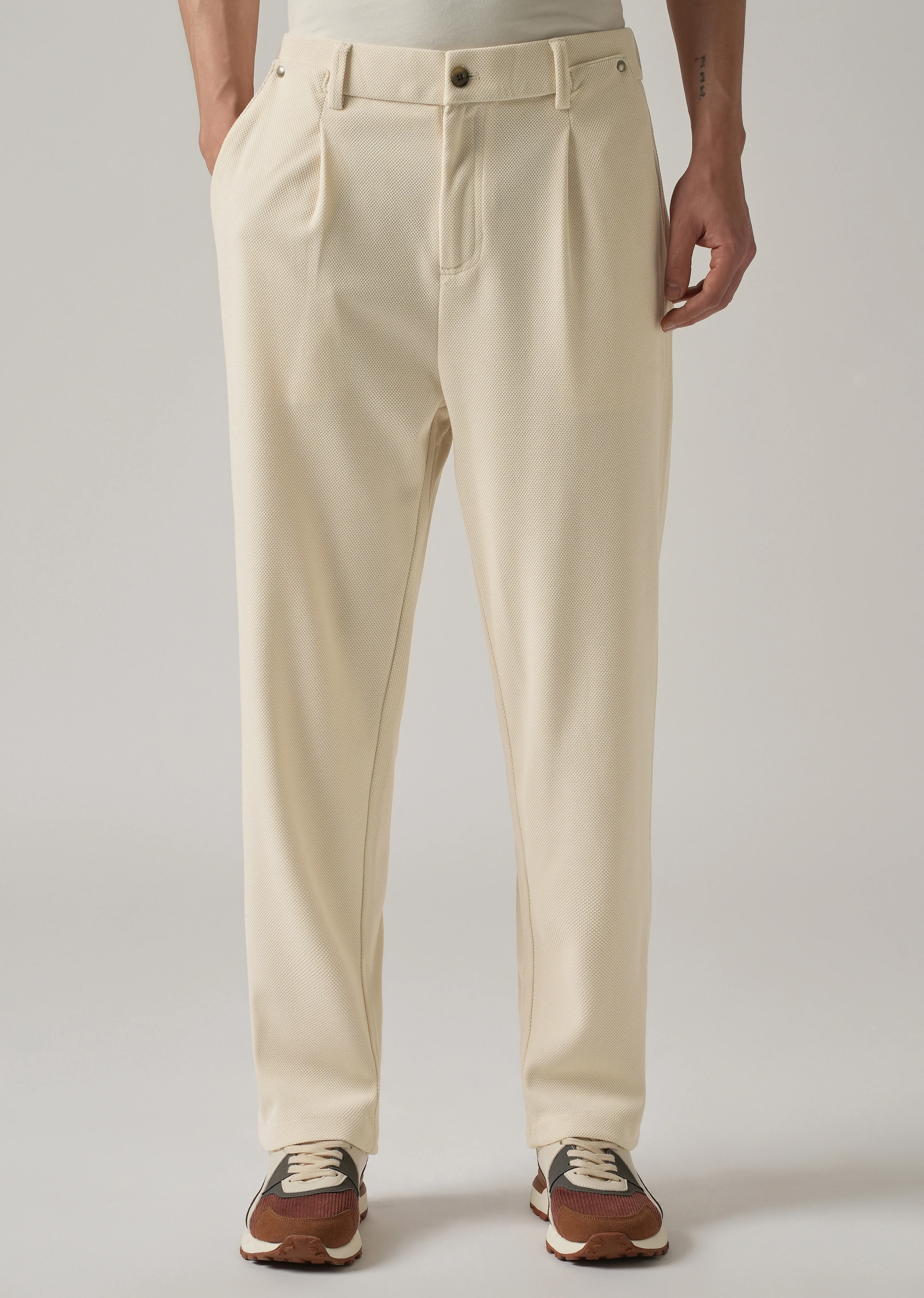 Cream Textured Pleated Relaxed Fit Pant - Image 7