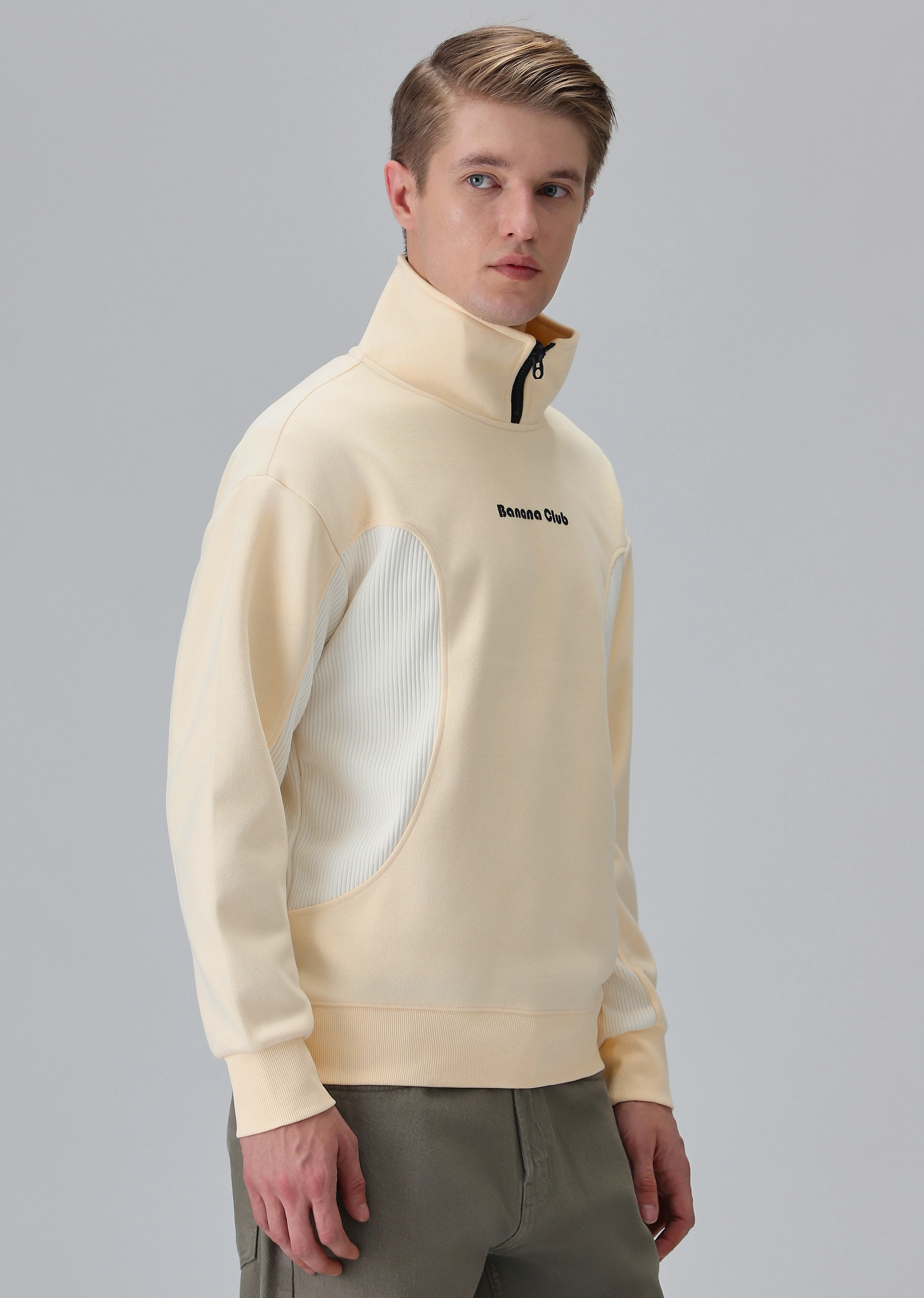 Cut and Sew Cream Zipper Sweatshirt - Image 4