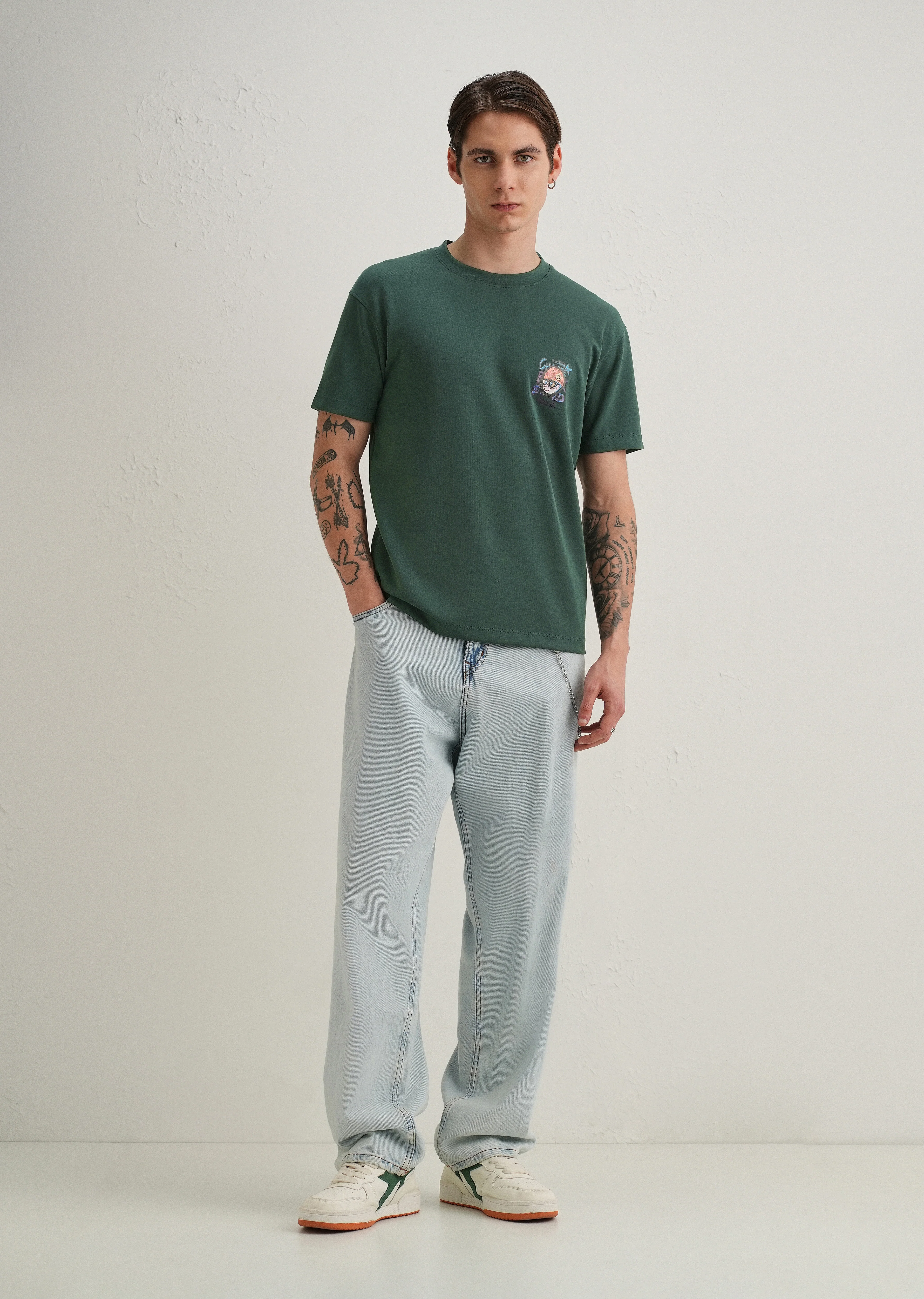 Dark Green Textured Back Print T-Shirt - Image 7