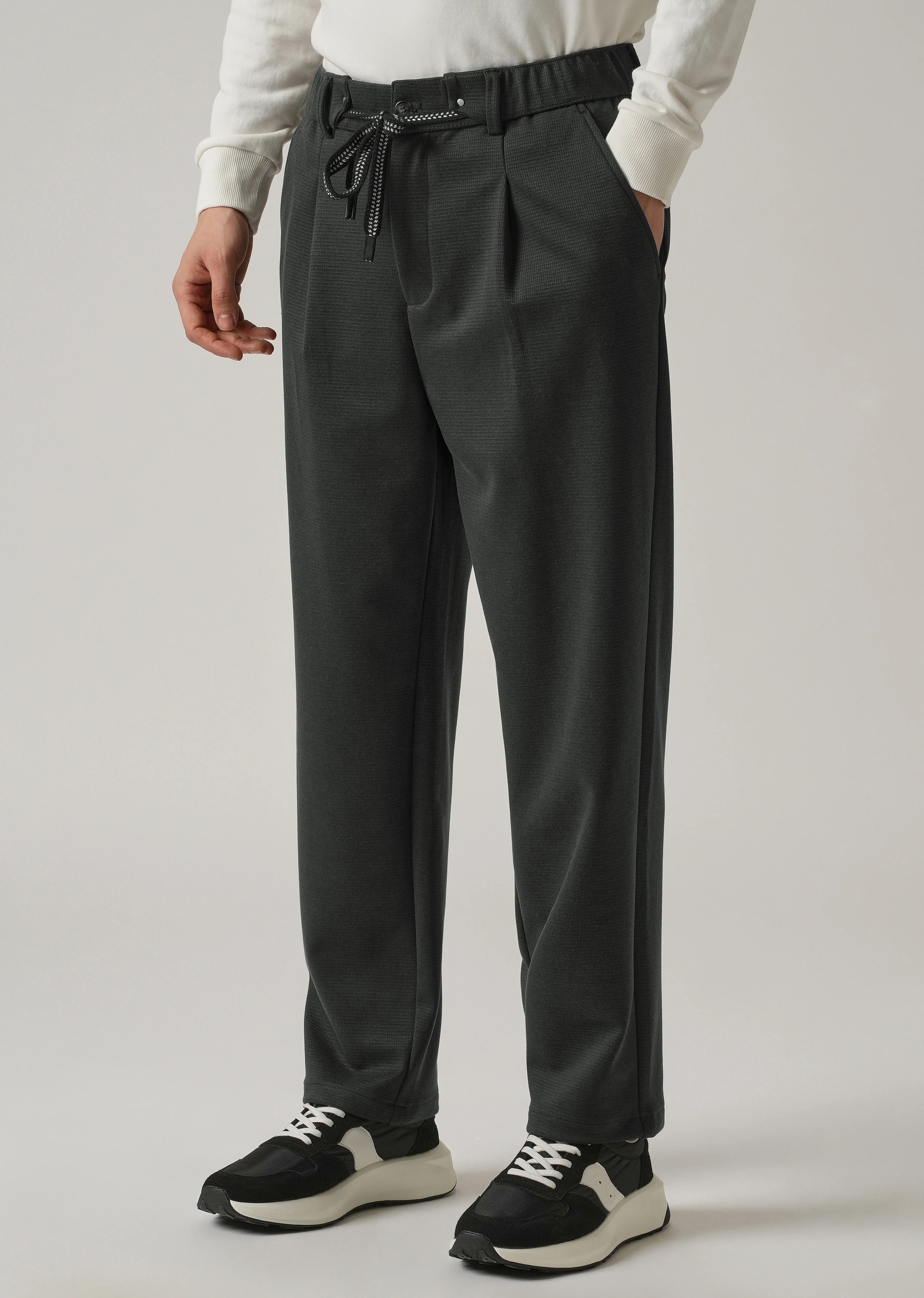 Dark Grey Textured Pleated Drawstring Pant - Image 4