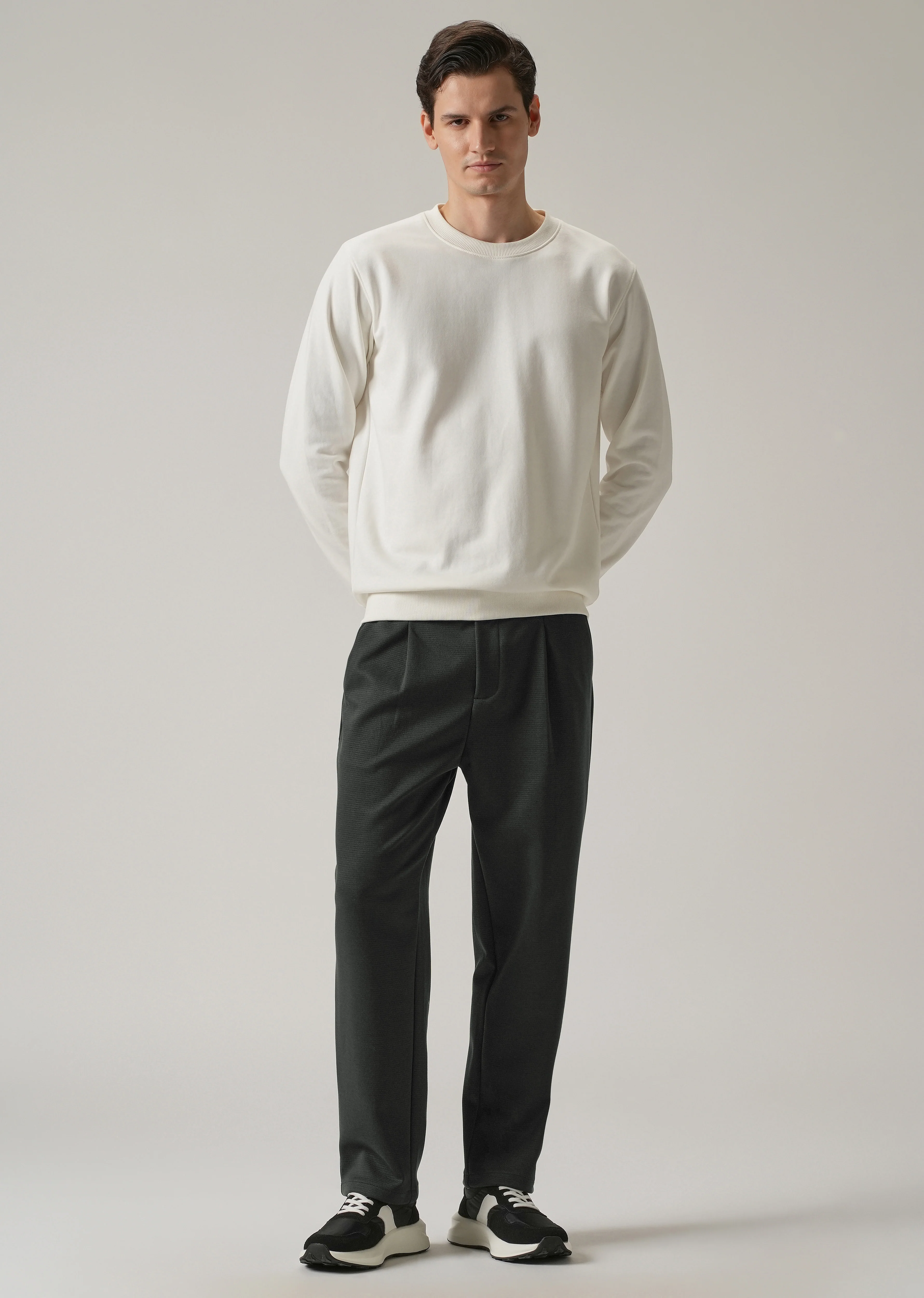 Dark Grey Textured Pleated Drawstring Pant - Image 6