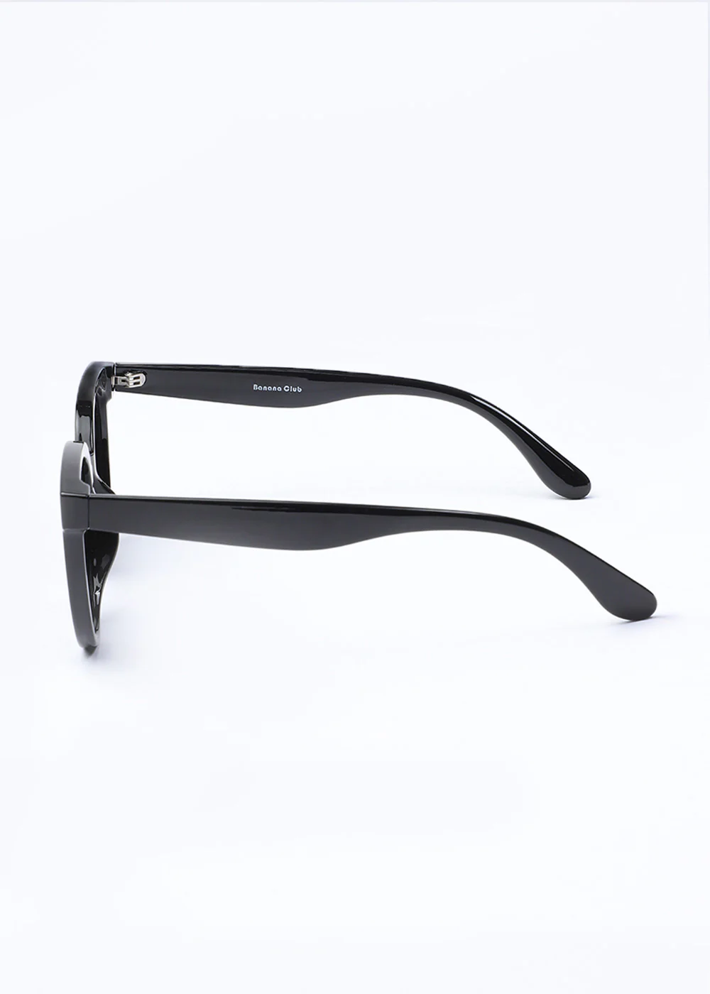 Ebony Black Unisex Oval Sunglasses - Image 4