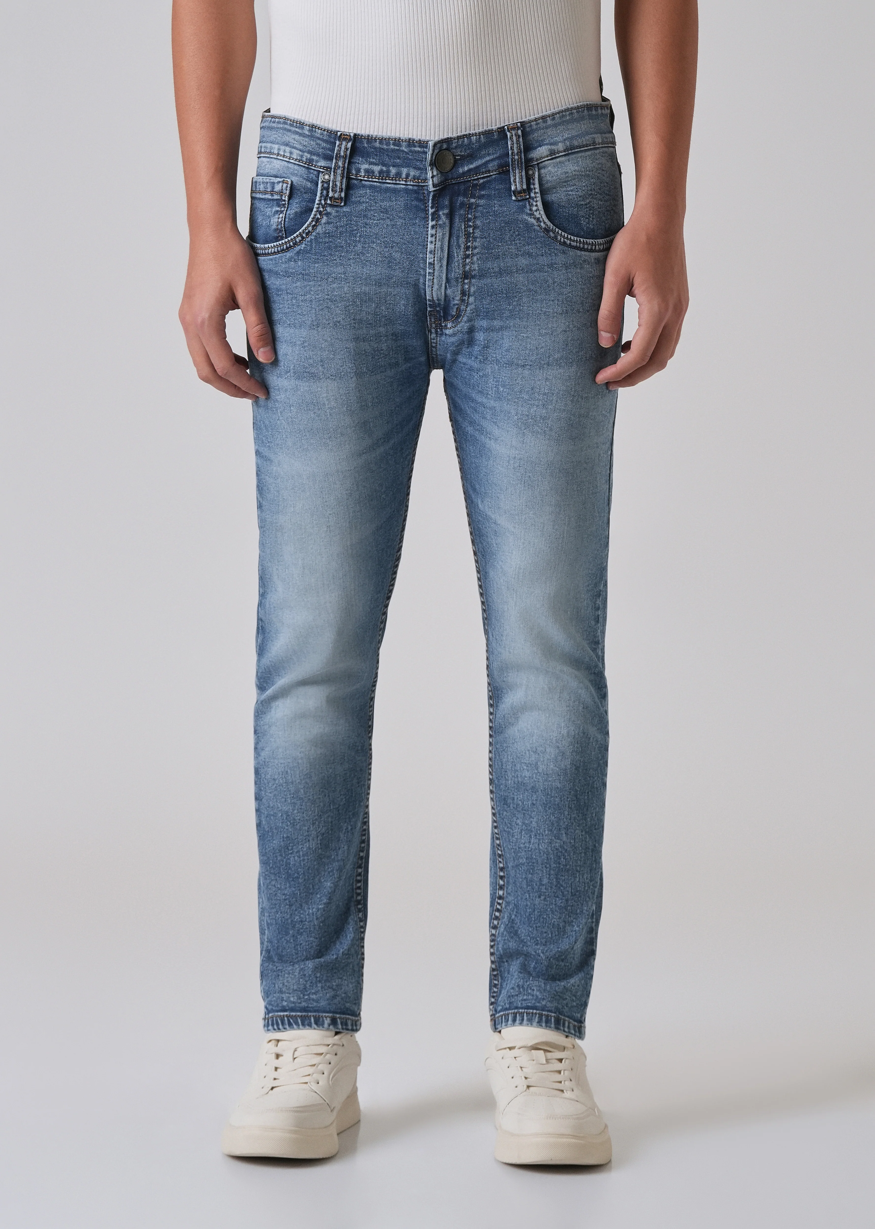 Faded Blue Slim fit Jeans - Image 3