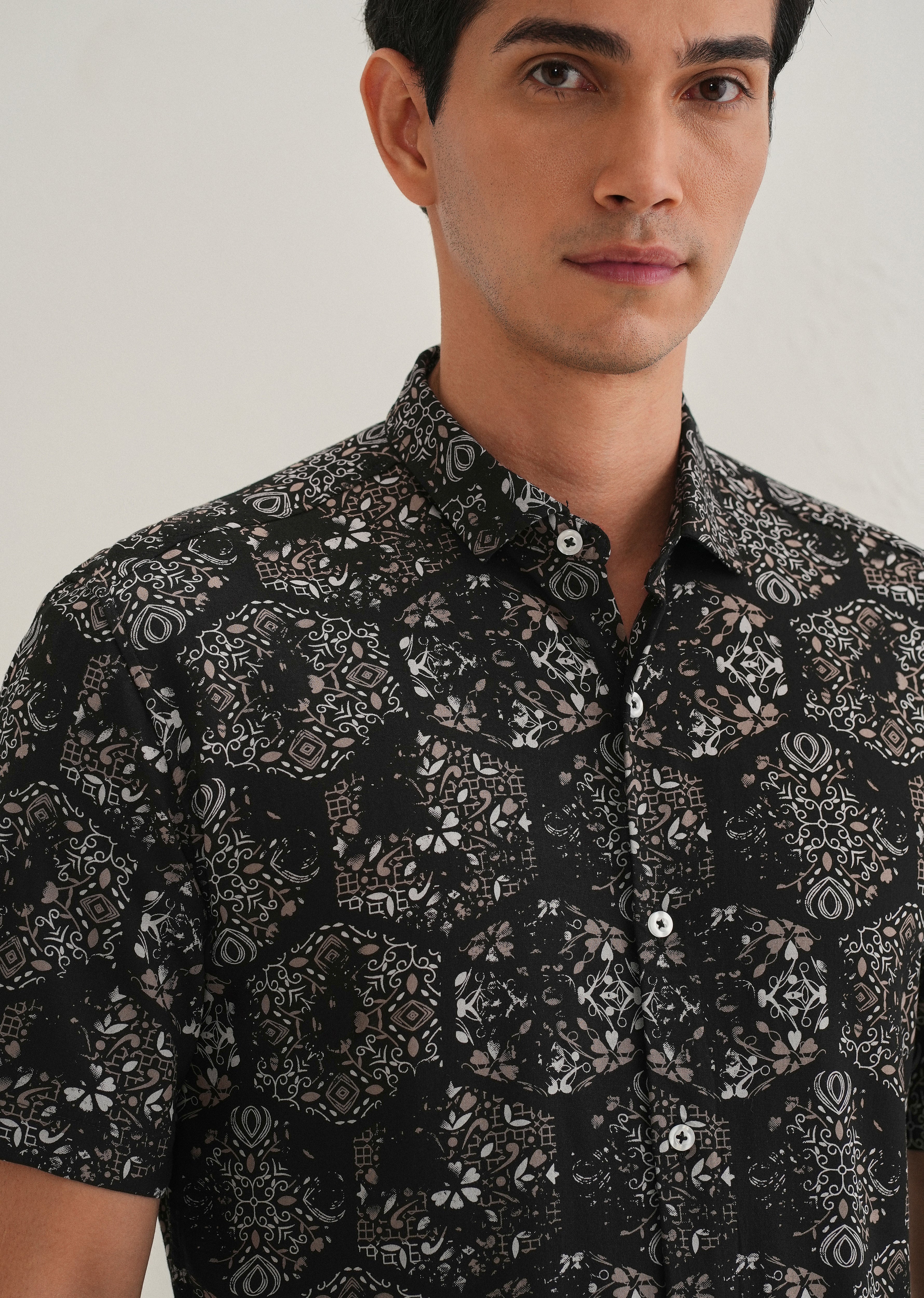 Flora Geo Black Print Shirt - Image 2