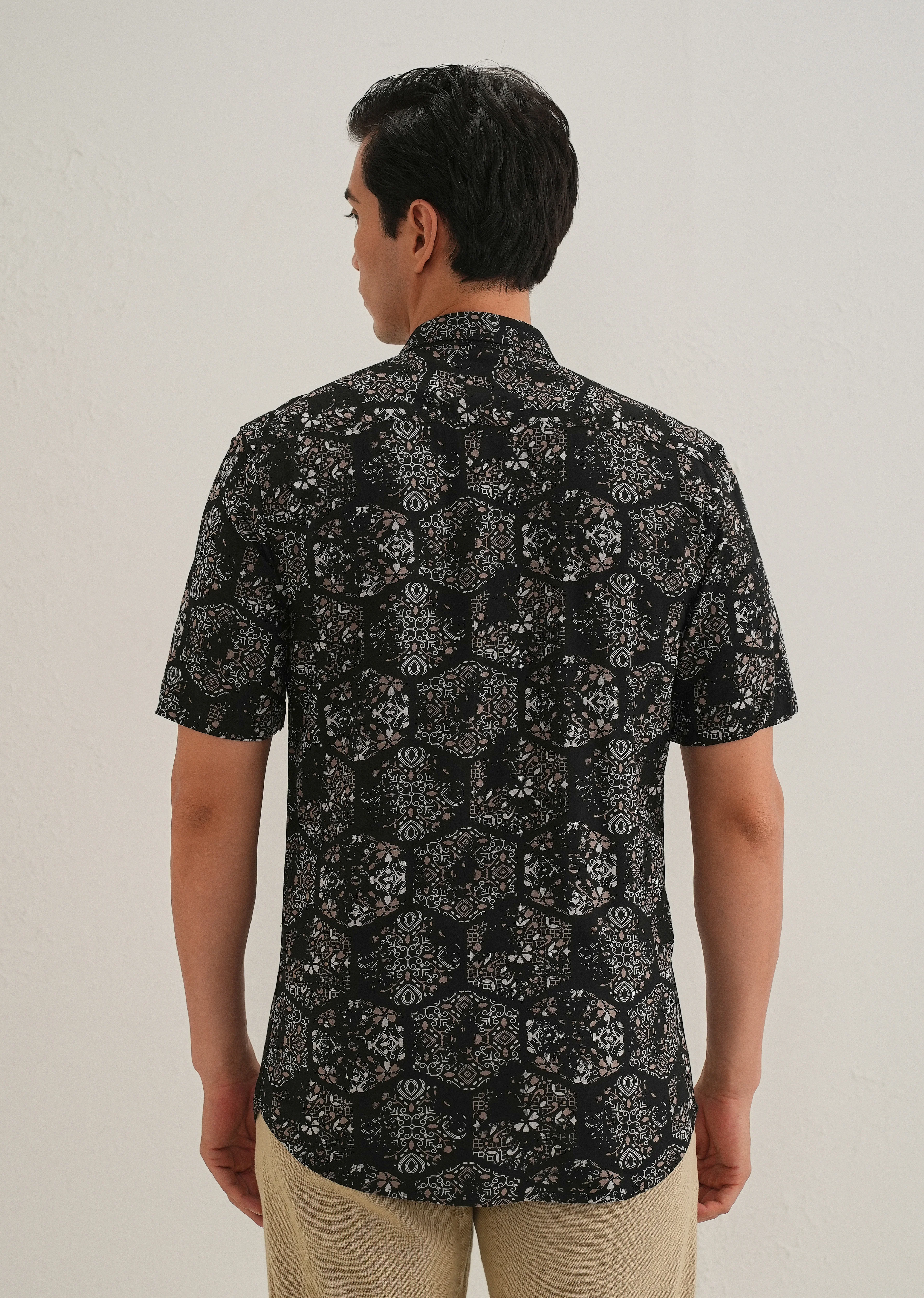Flora Geo Black Print Shirt - Image 4