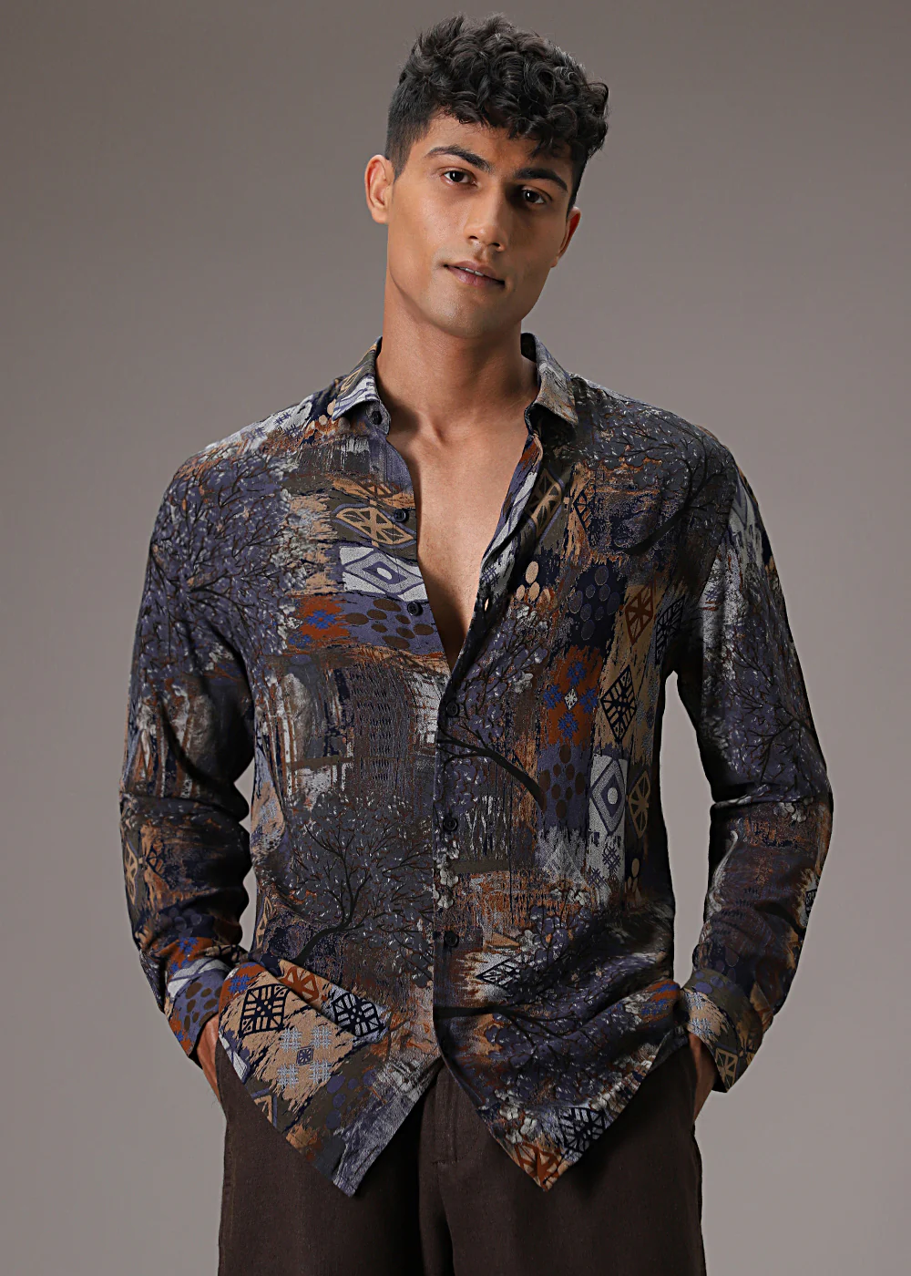 Flora Geo Blue Feather Shirt - Image 7