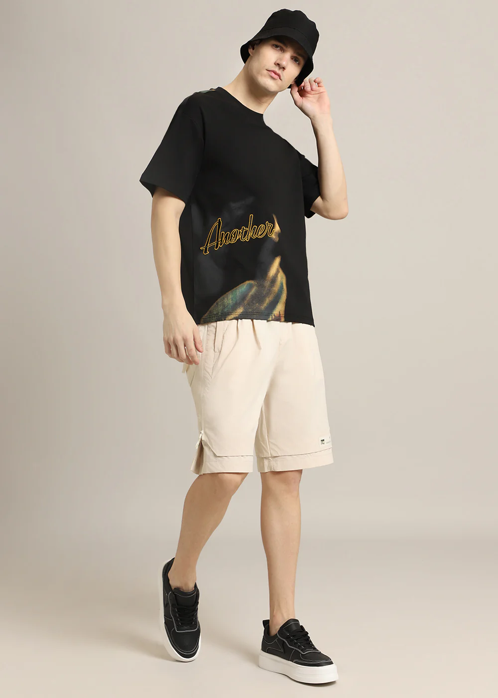 Fontastic Black Oversized T-shirt - Image 6