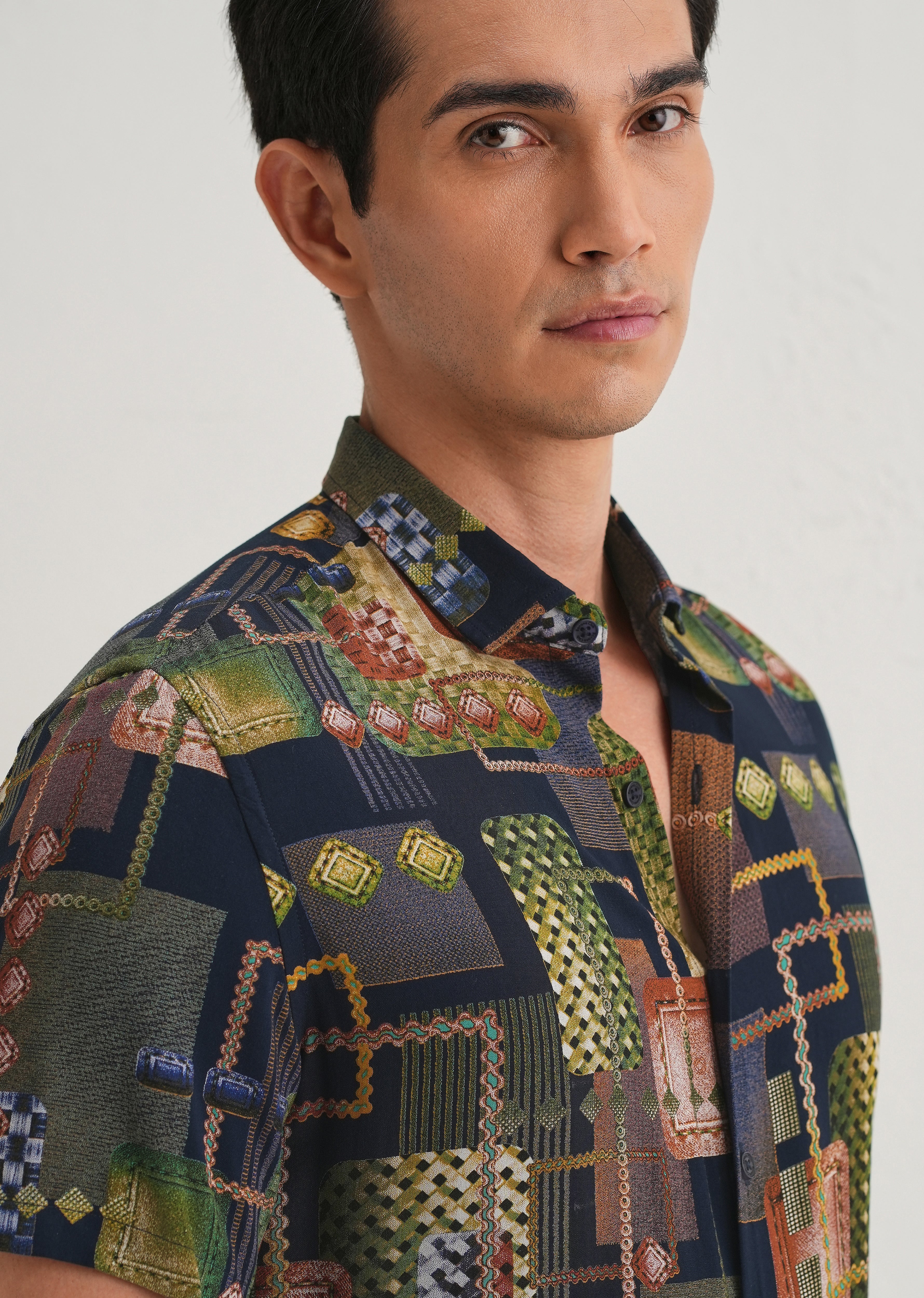 Geo Blue Feather shirt - Image 5