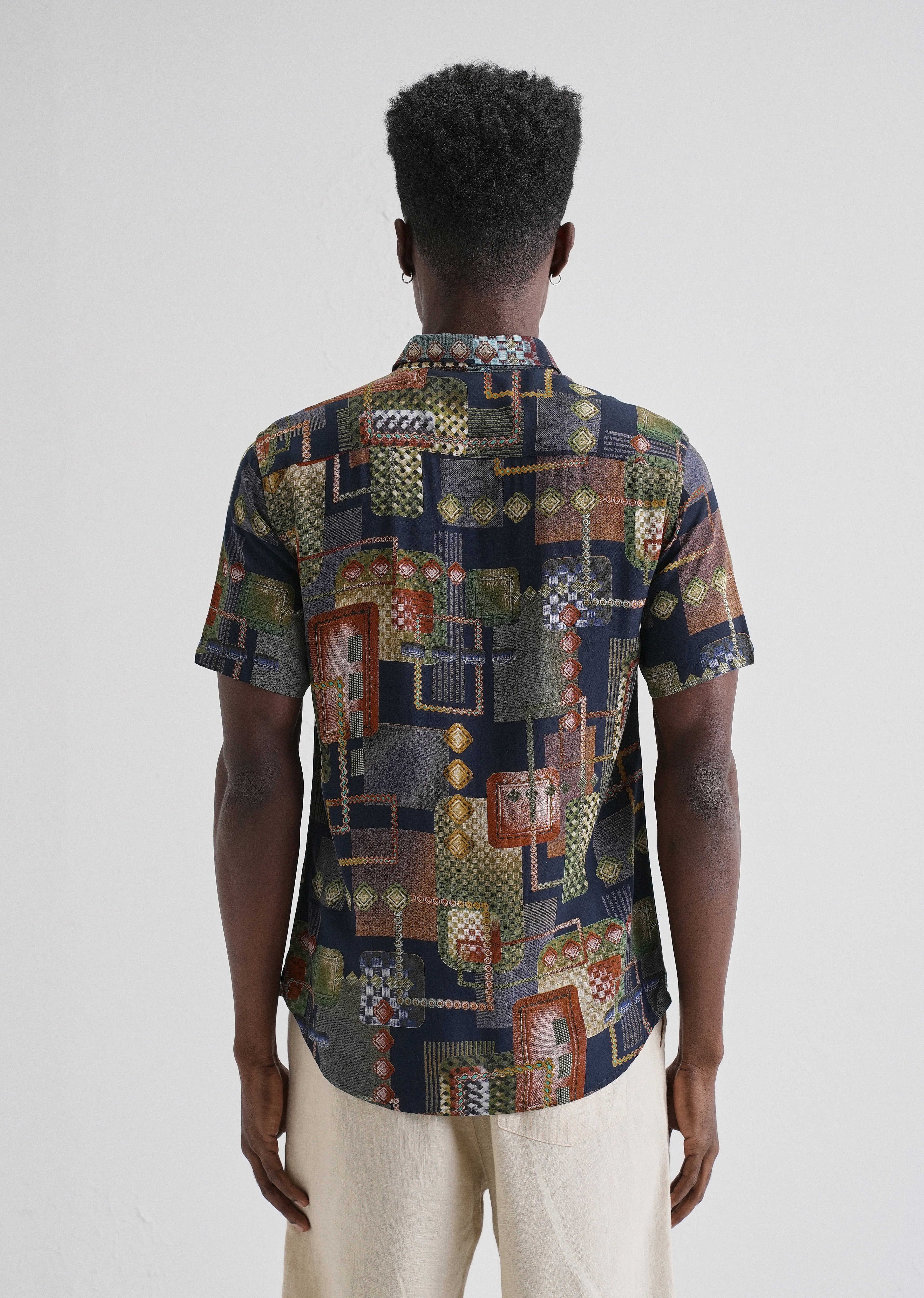 Geo Precision Feather shirt - Image 2