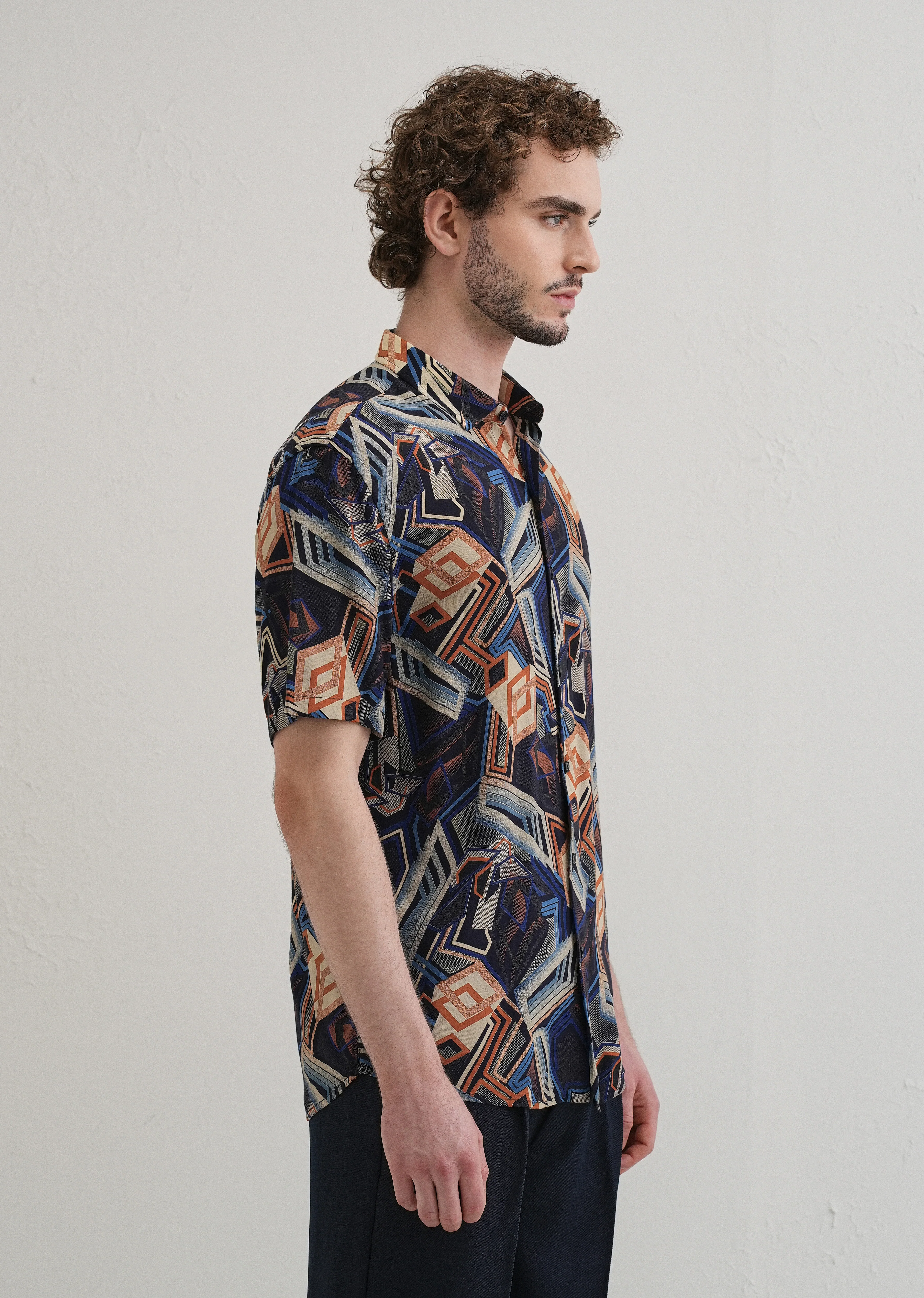 Geometric Blue Feather shirt - Image 4