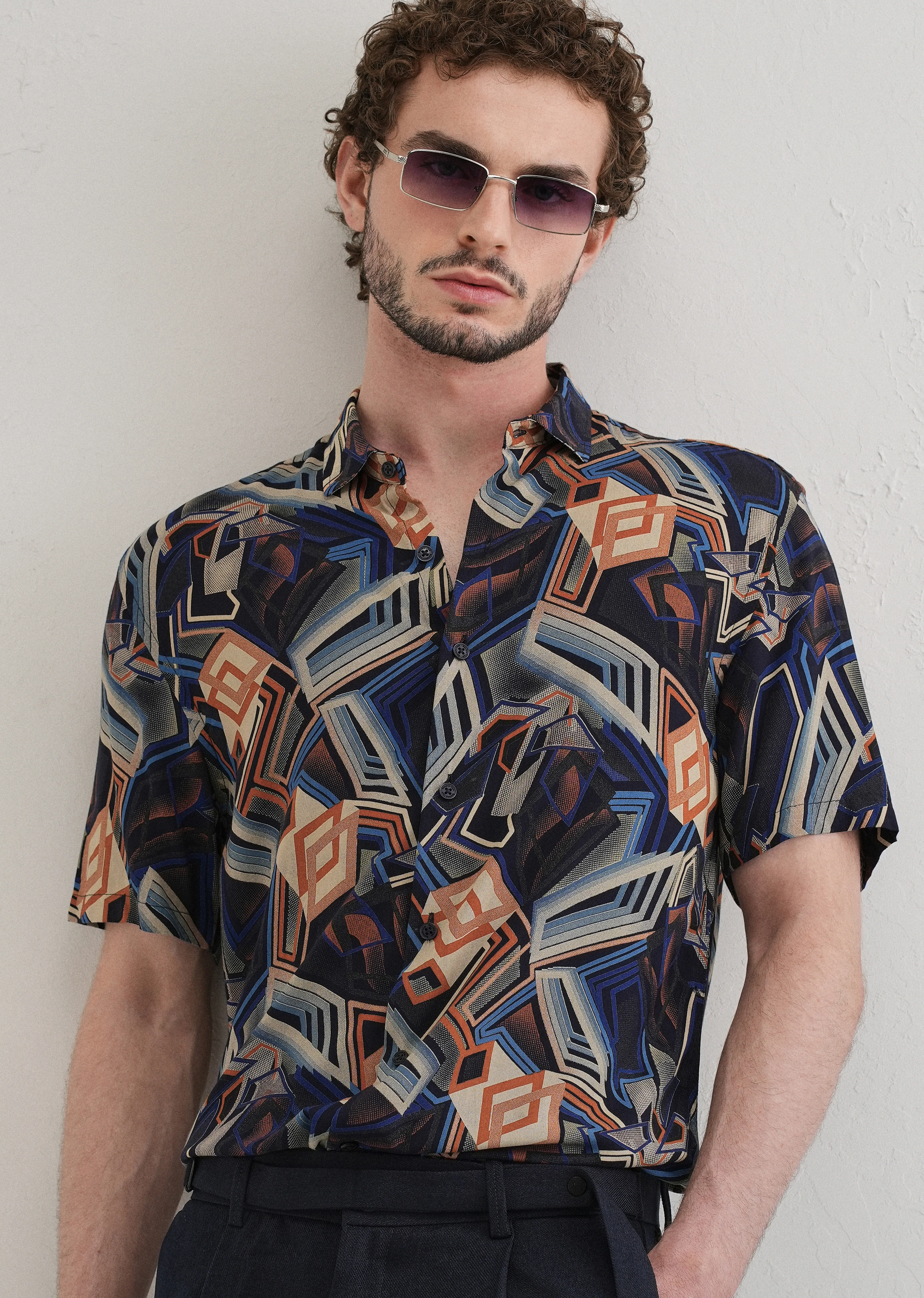 Geometric Blue Feather shirt - Image 7