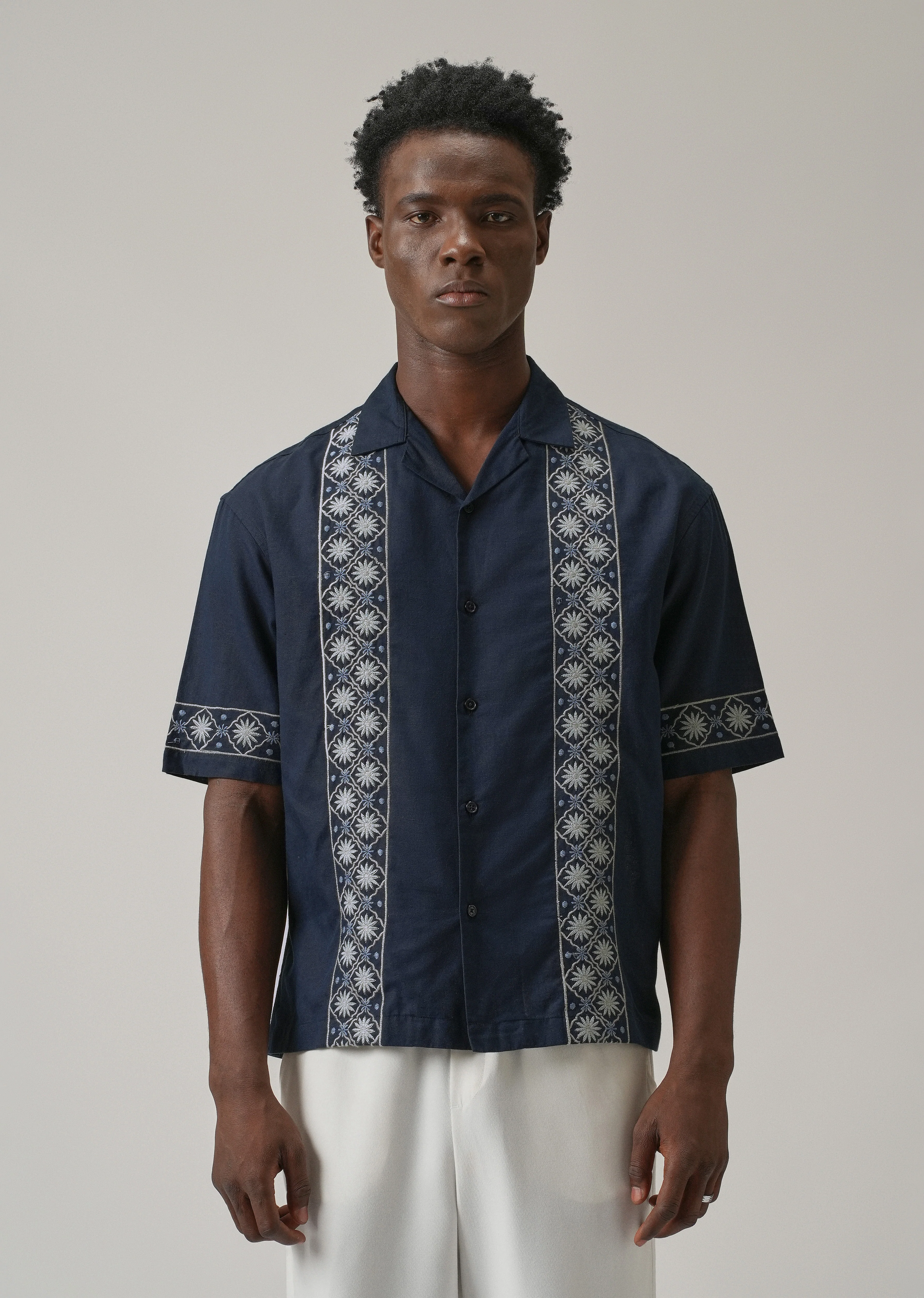 Geometric Embroidery Linen Shirt - Image 4