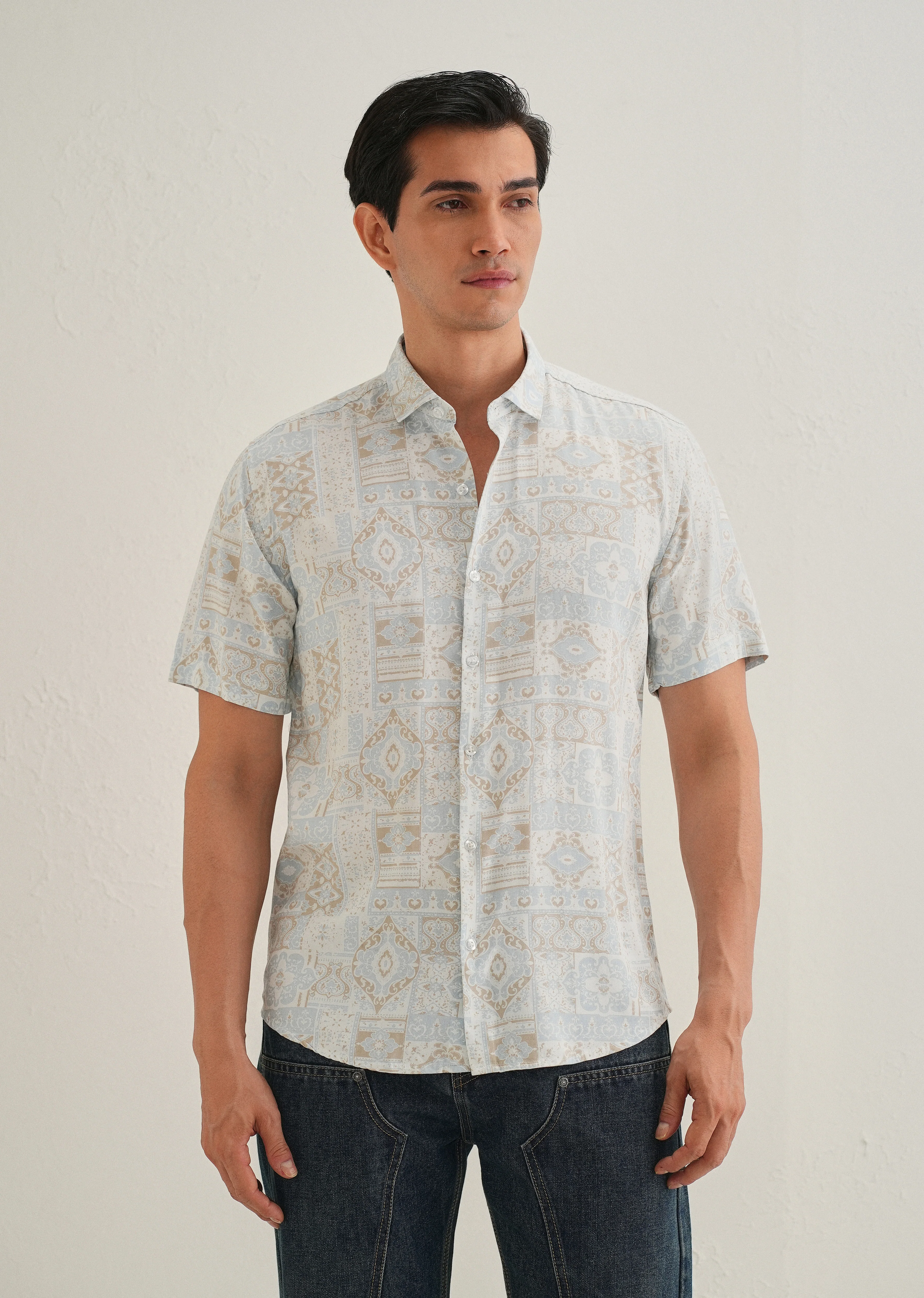 Geometric Print Beige Shirt - Image 3