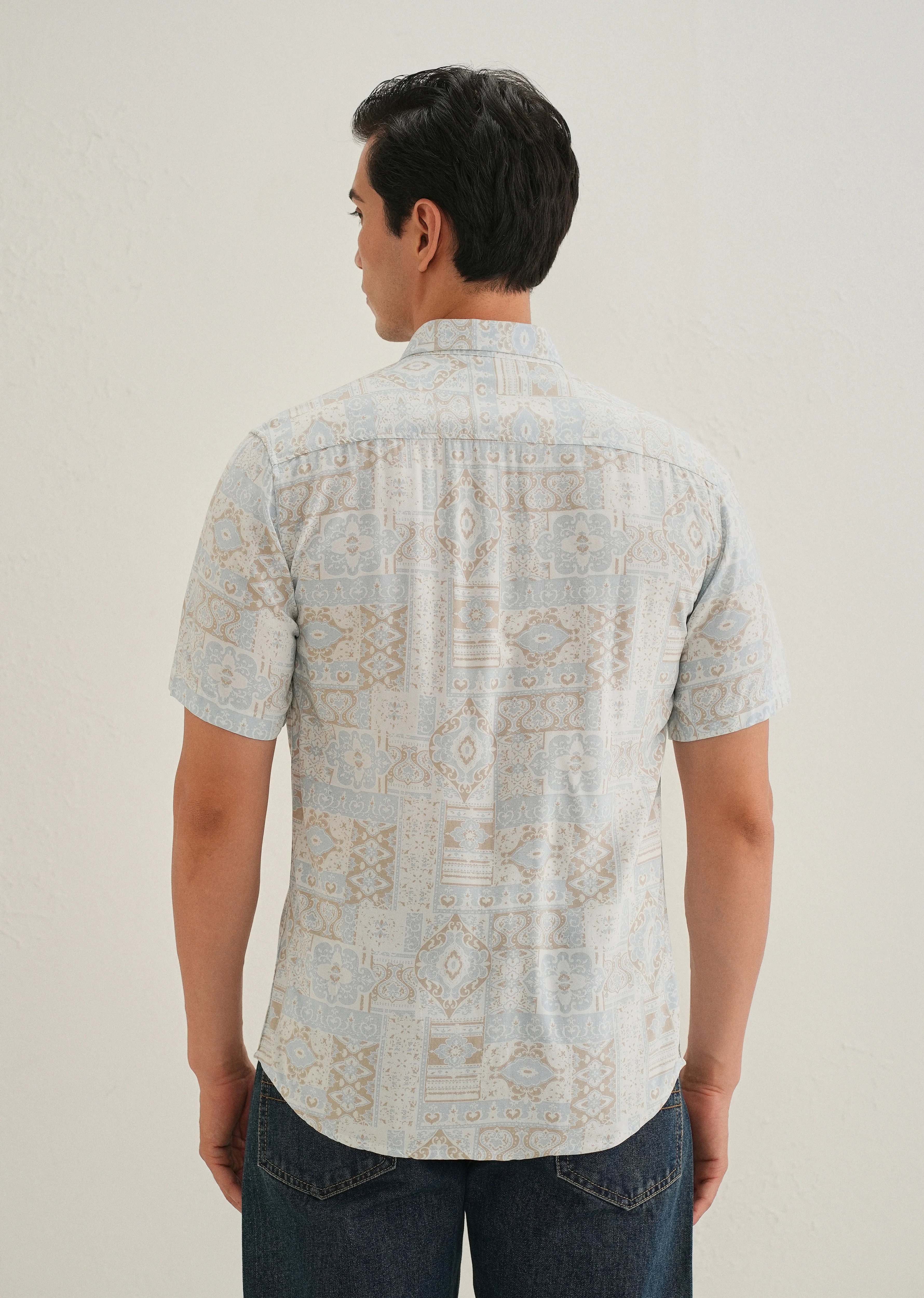 Geometric Print Beige Shirt - Image 4