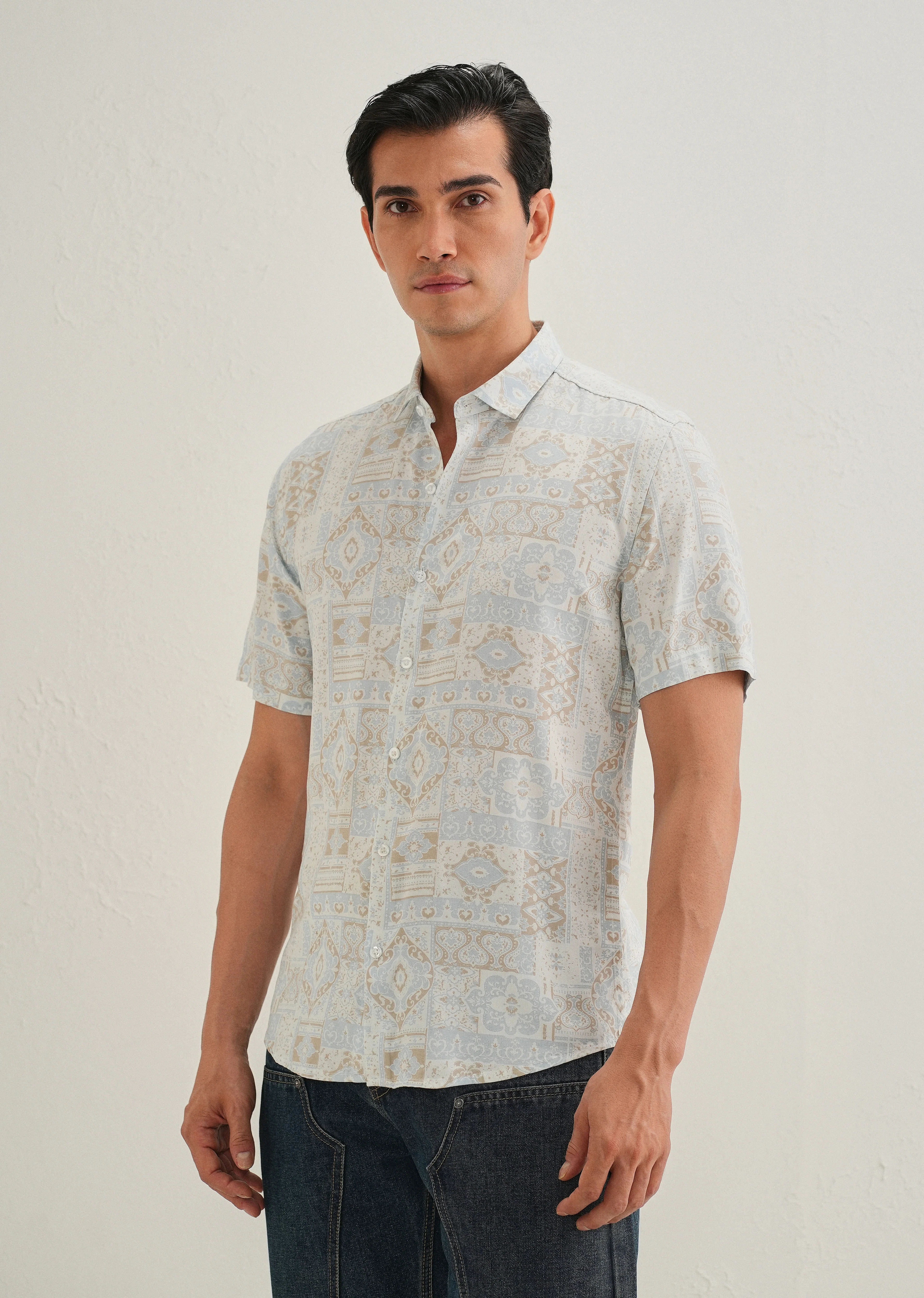 Geometric Print Beige Shirt - Image 5