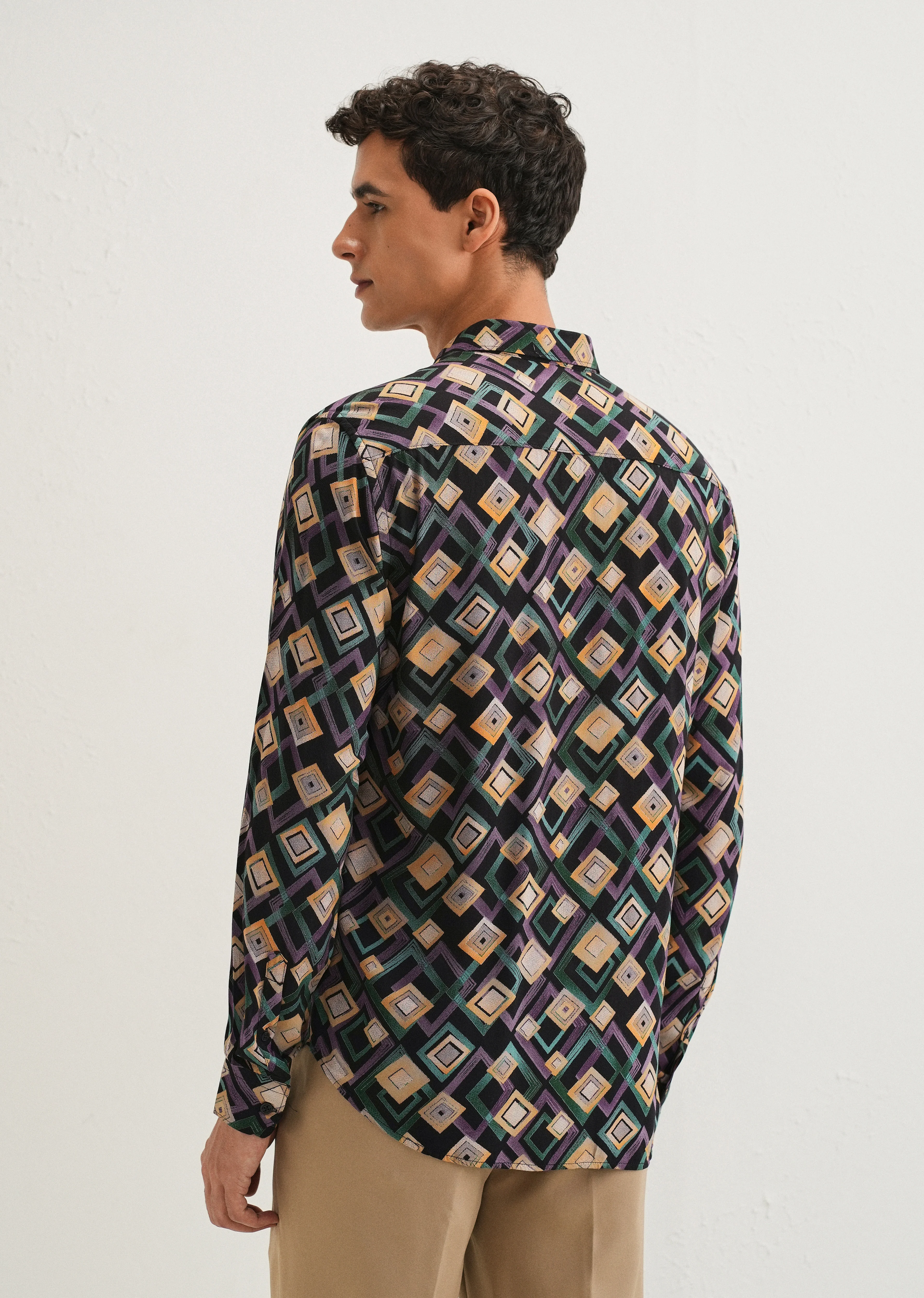 Green Geometric Feather Shirt - Image 2